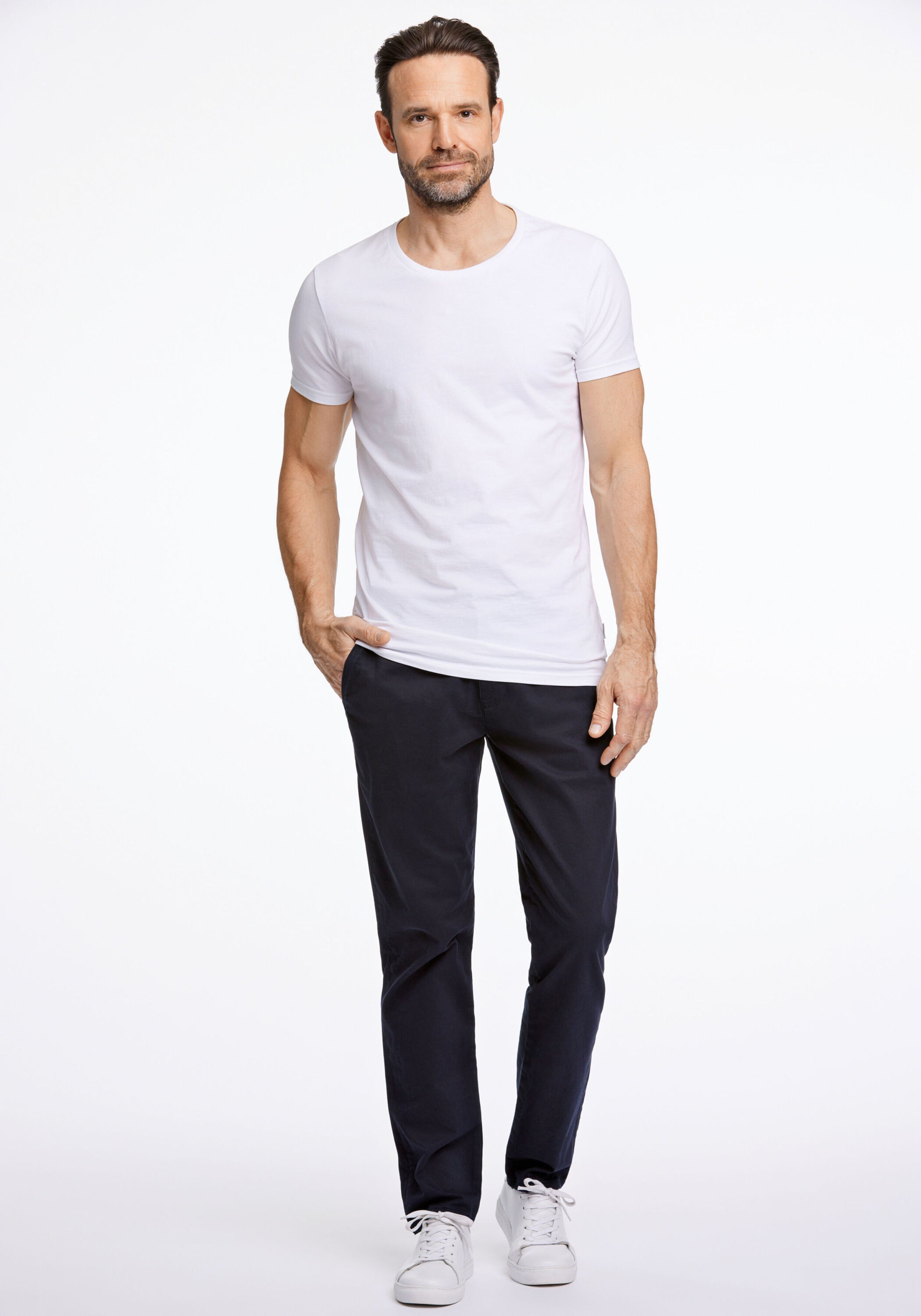 Chinos BISON "Chinos Regular Fit", Herren, Gr. 36, Länge 34, blau (dk navy), Obermaterial: 97% Baumwolle, 3% Elasthan, unifarben, regular fit, Hosen 2