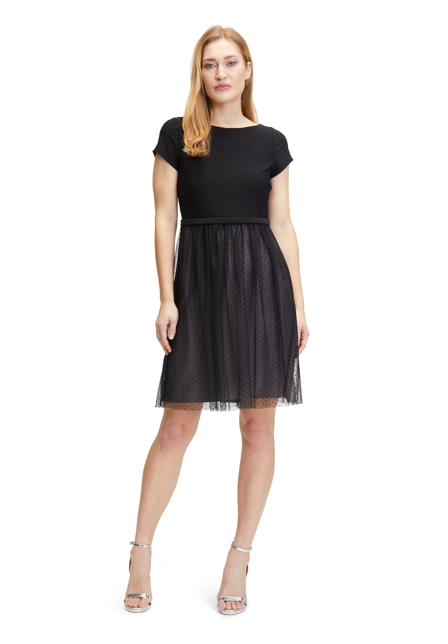 Vera Mont Abendkleid »Vera Mont Abendkleid mit Tüll«, Kontrastfutter