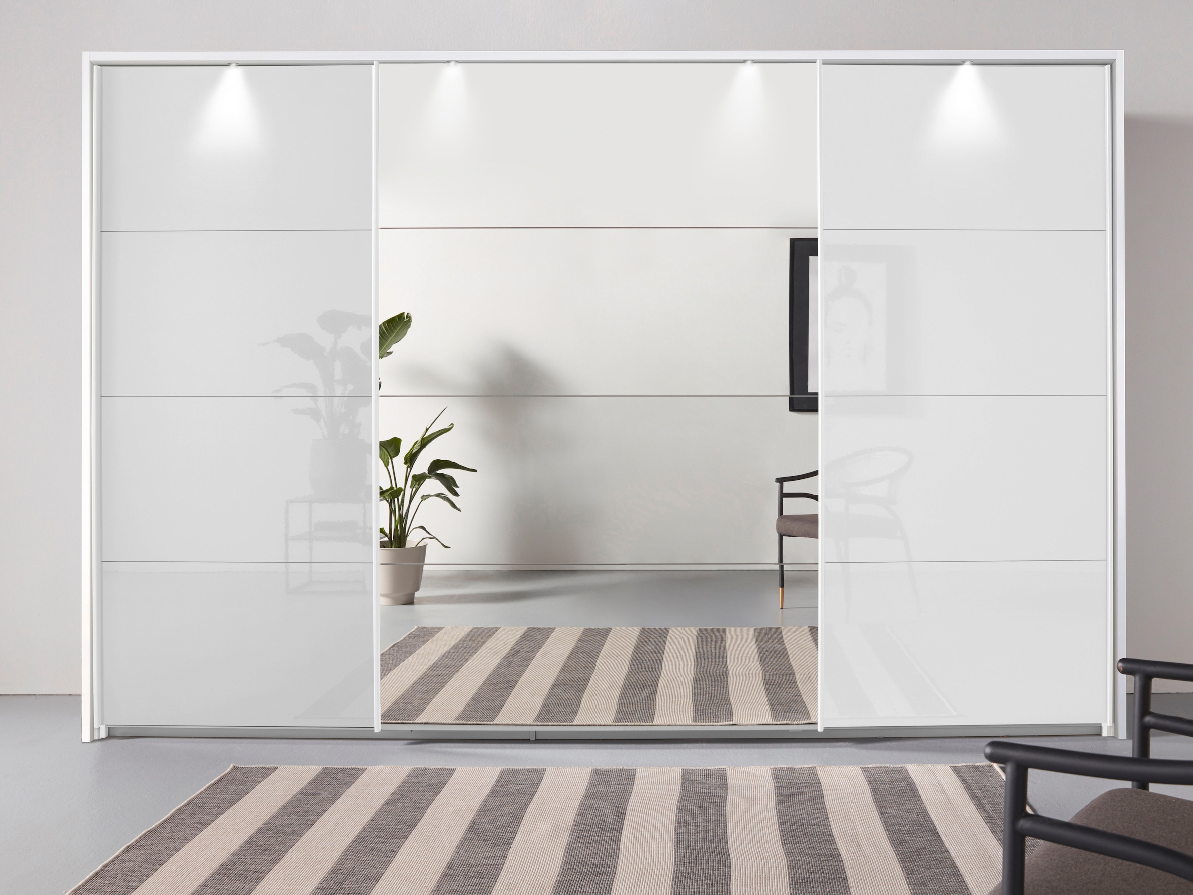 rauch Schwebetürenschrank »Oteli«, mit Mittelspiegel und Passepartout optional mit Beleuchtung