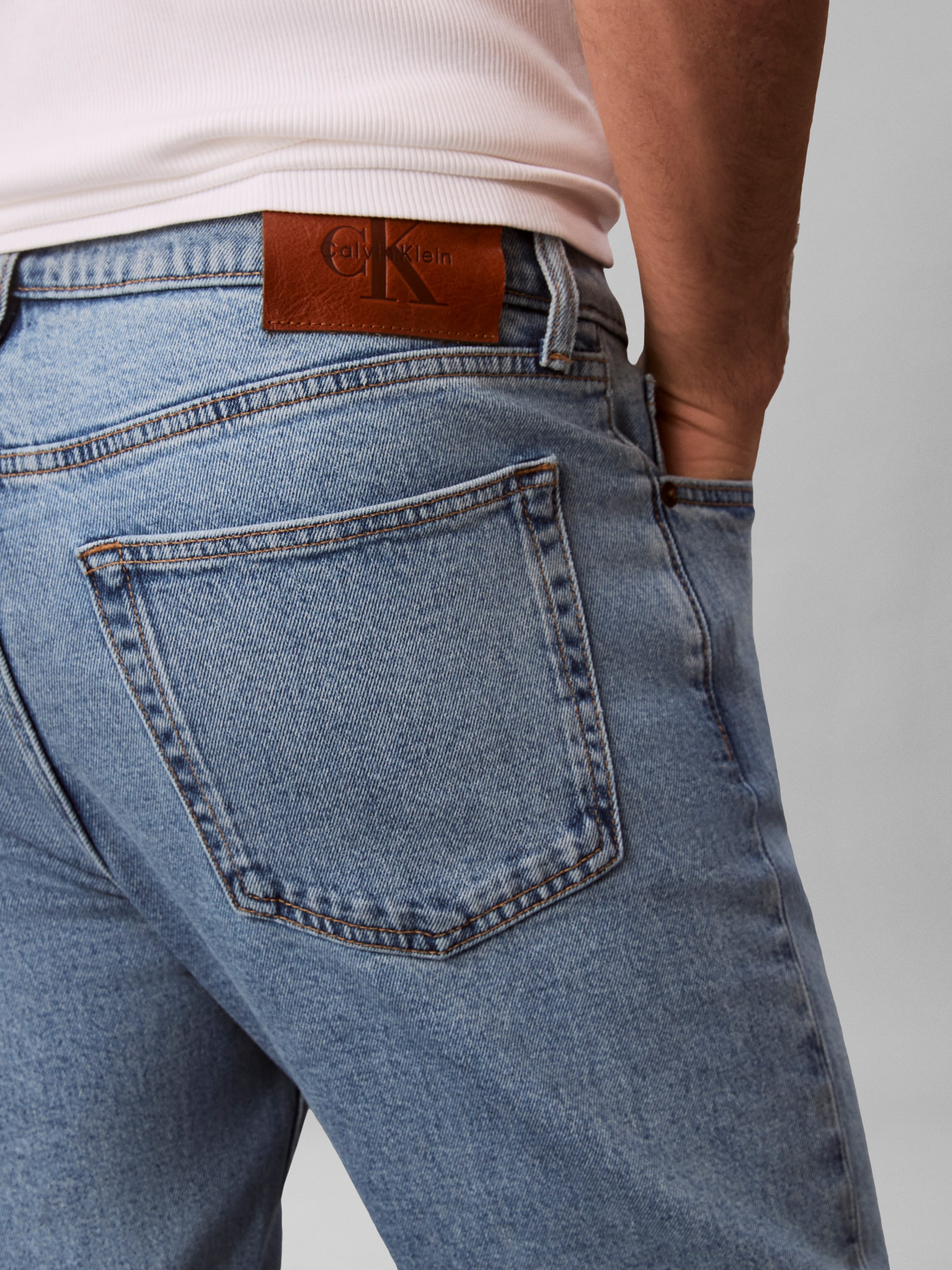 Calvin Klein Jeans Gerade Jeans »STANDARD STRAIGHT« Regular fit mit gerader Beinform