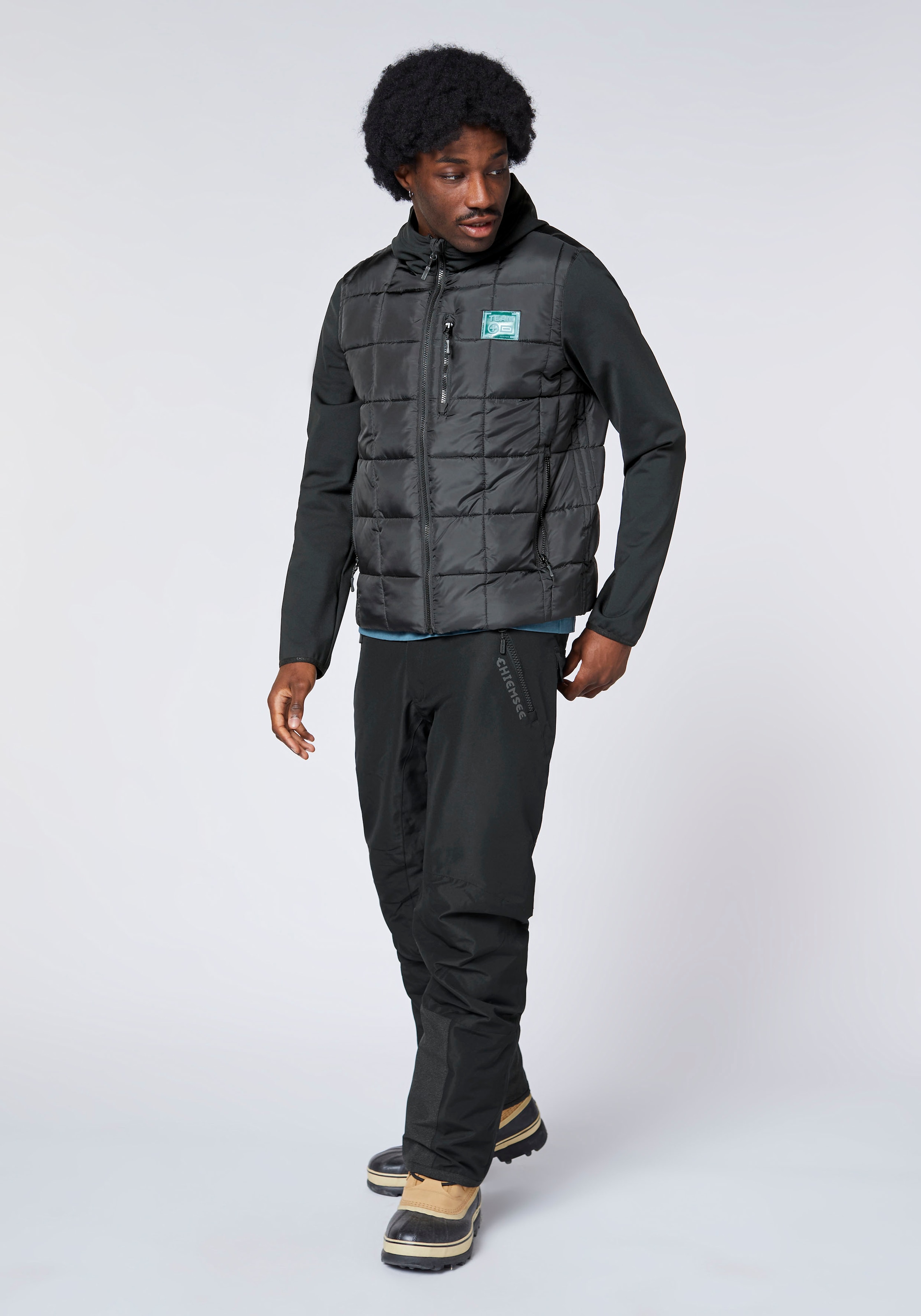 Chiemsee Funktionsjacke mit Kapuze - mit modisch gestepptem Mittelbereich<br/>
