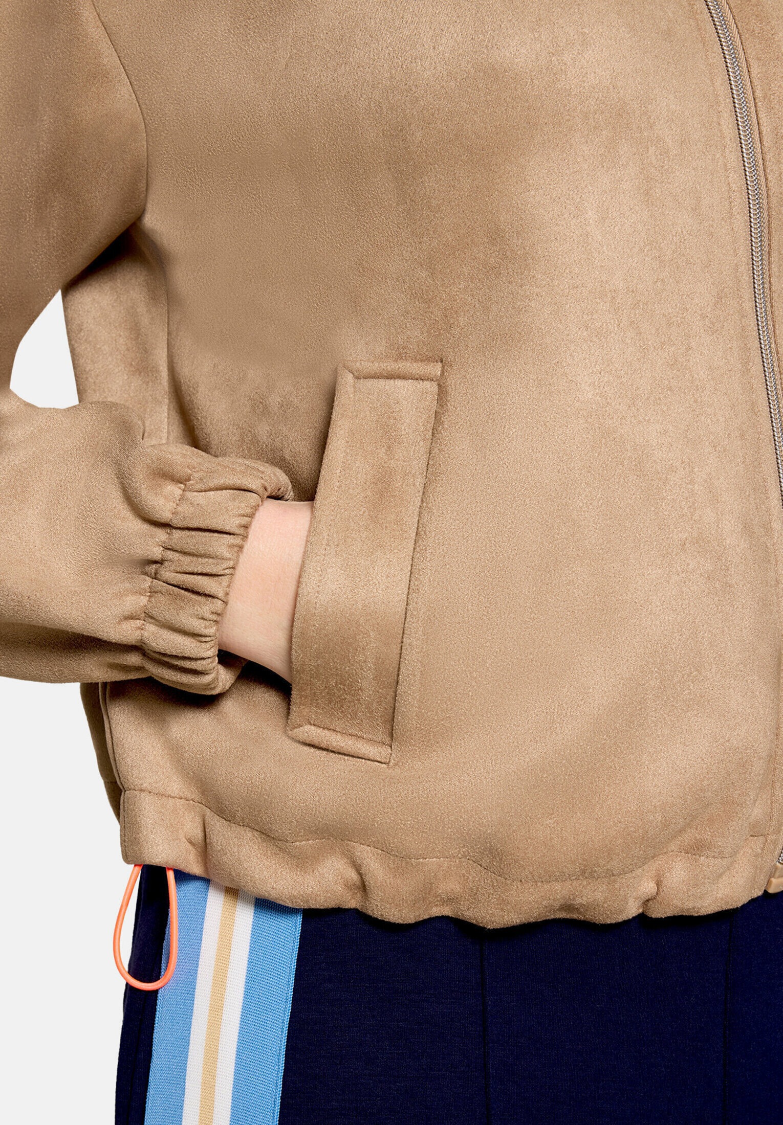 Cartoon Blouson »Damen mit Eingrifftaschen«