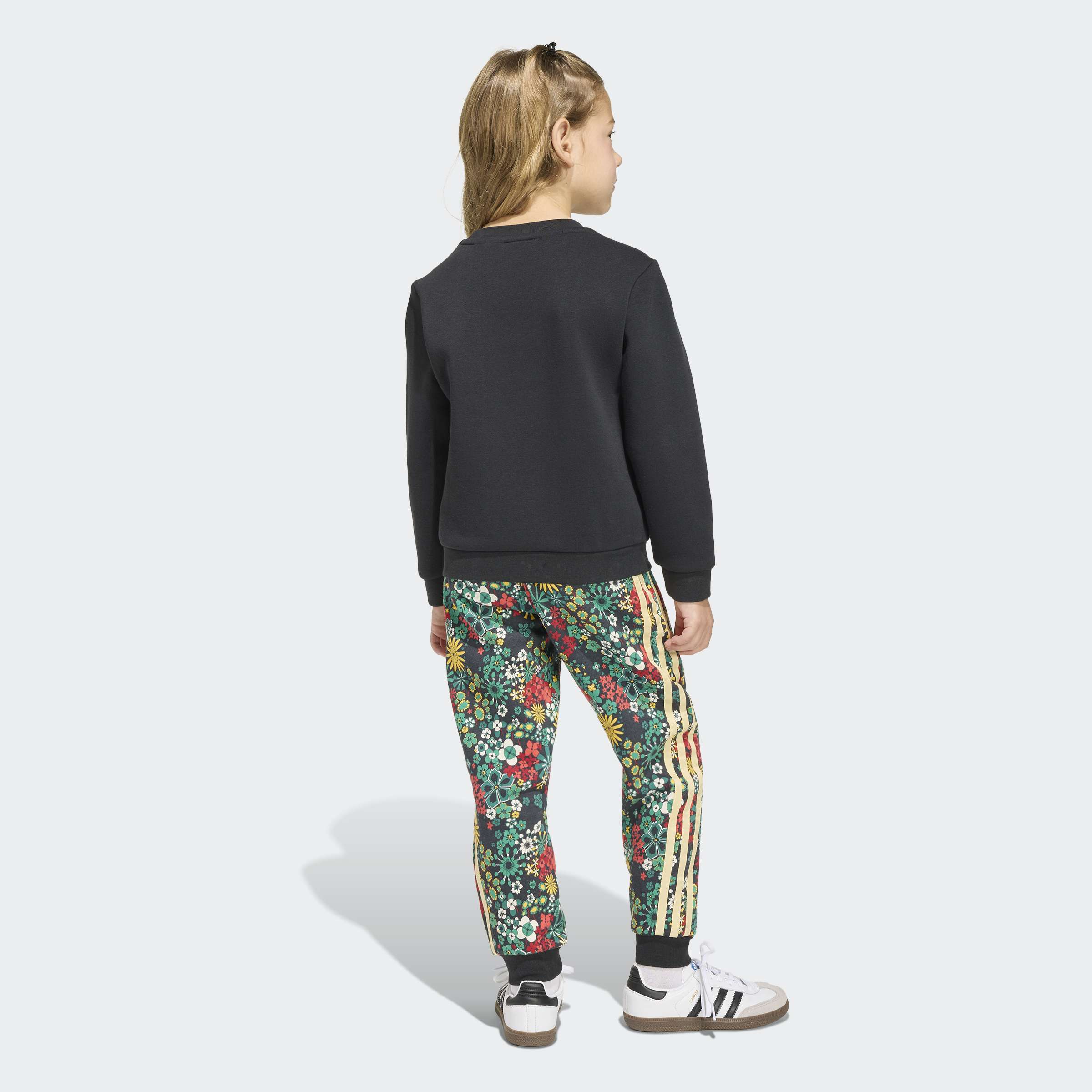 adidas Originals Trainingsanzug "ADIDAS ORIGINALS X LIBERTY LONDON SET MIT RUNDHALSAUSSCHNITT" 2 tlg.