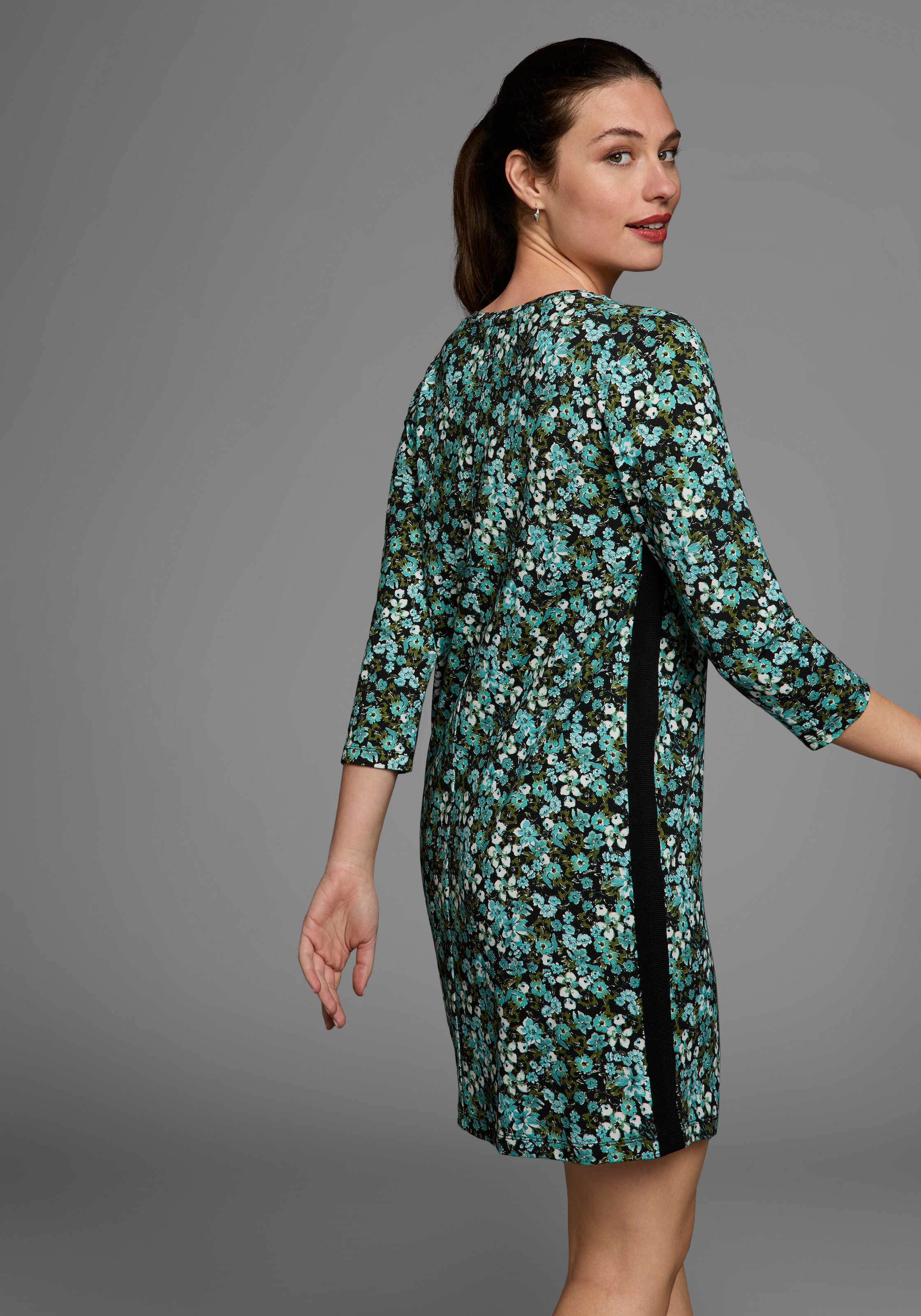 Laura Scott Jerseykleid, mit Kontraststreifen