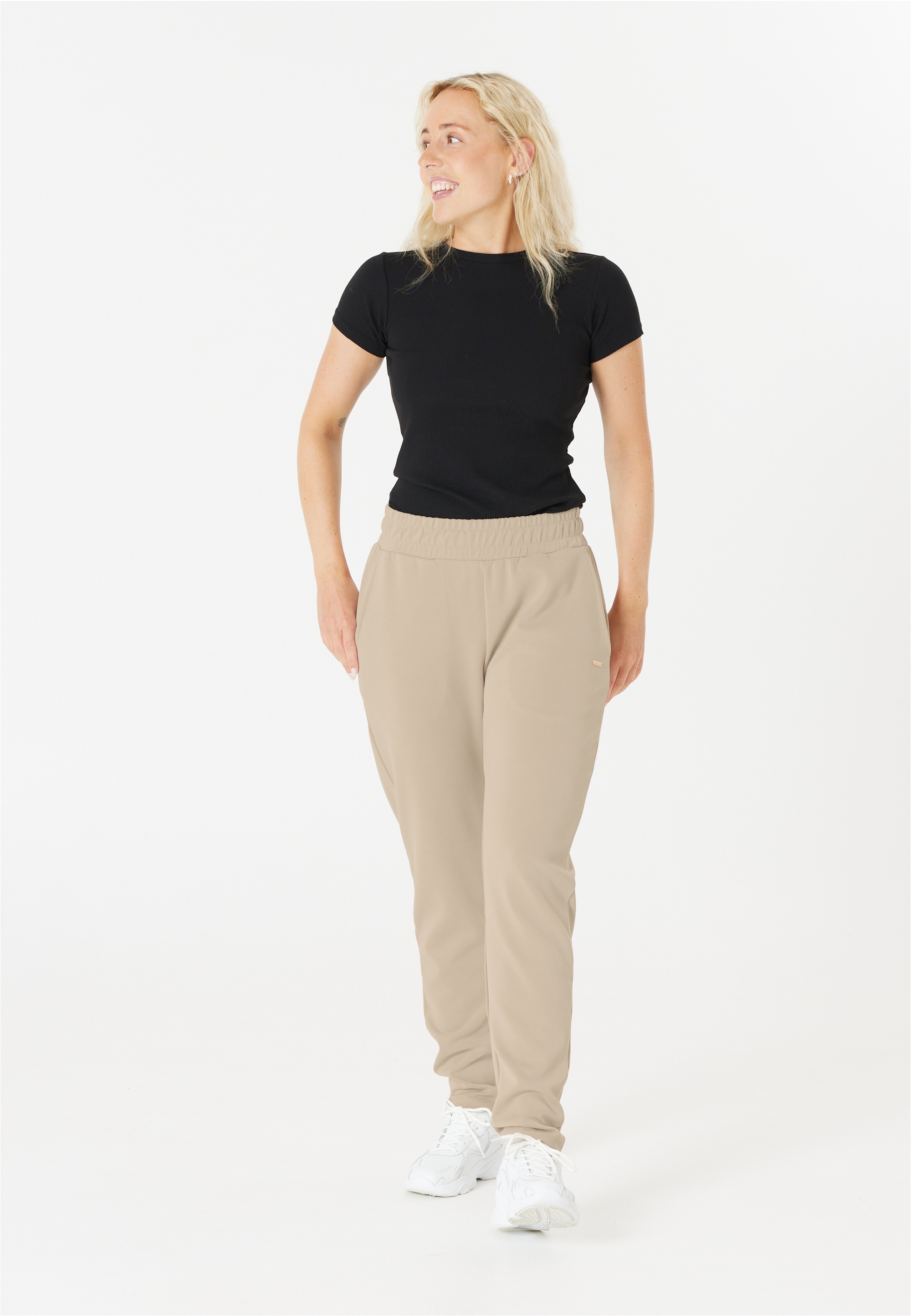 ATHLECIA Sweathose »Jillnana«, mit recyceltem Polyester