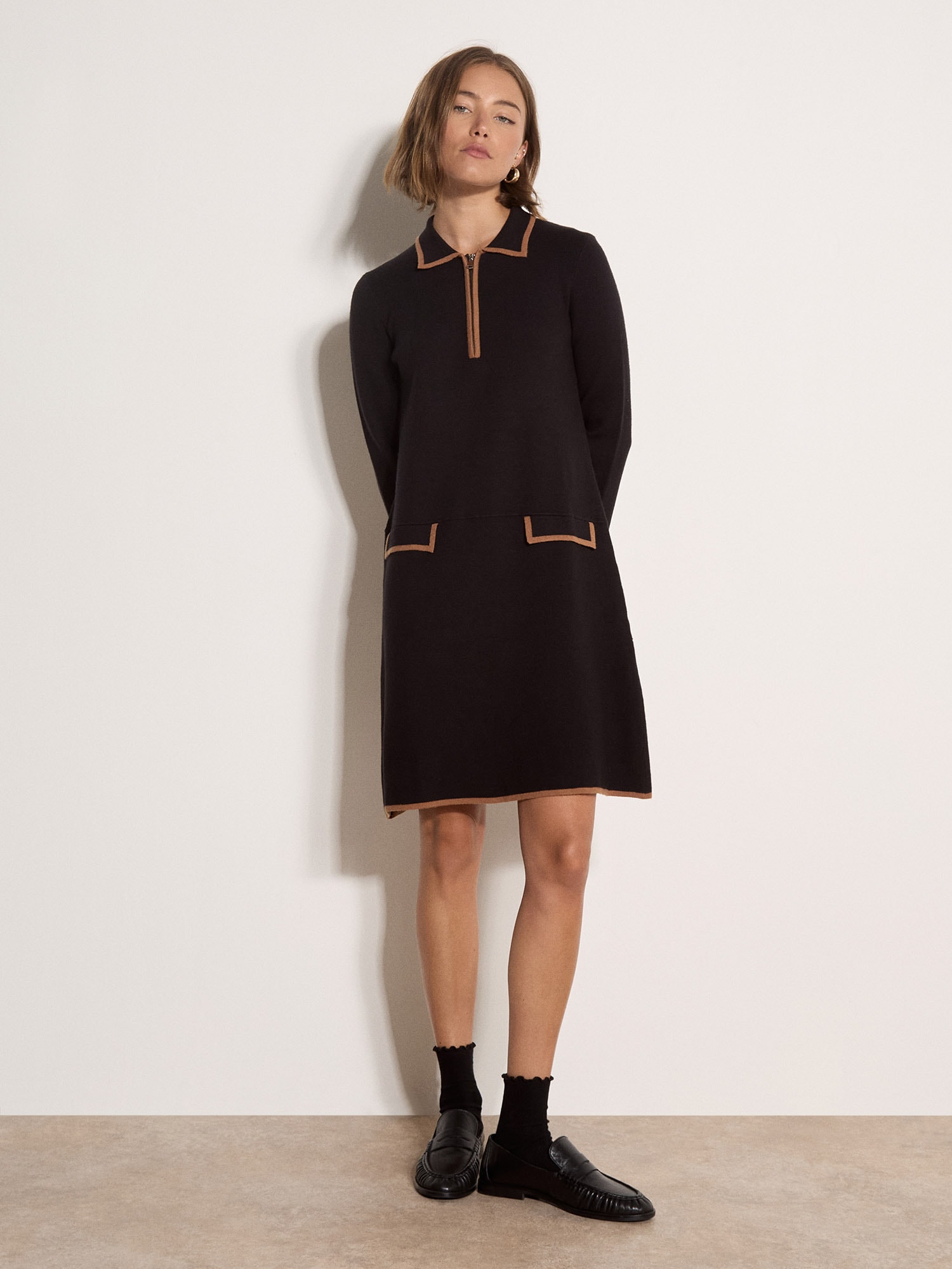 Apricot Minikleid »Kurzes Strickkleid« mit kontrastfarbenen Besätzen