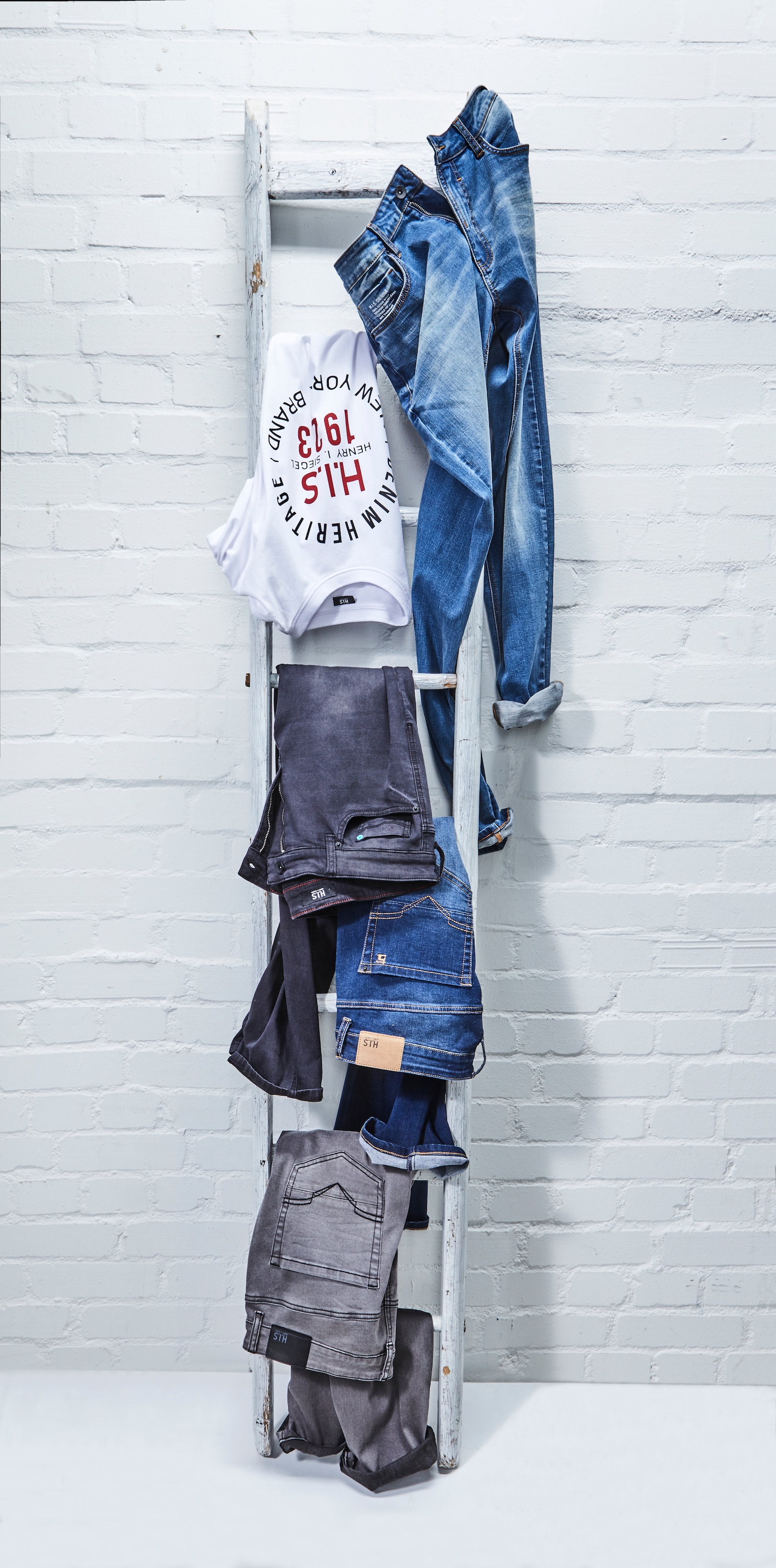 H.I.S Rundhalsshirt, Kurzarm, schmale Passform, mit Print, Rundhals, aus Baumwolle