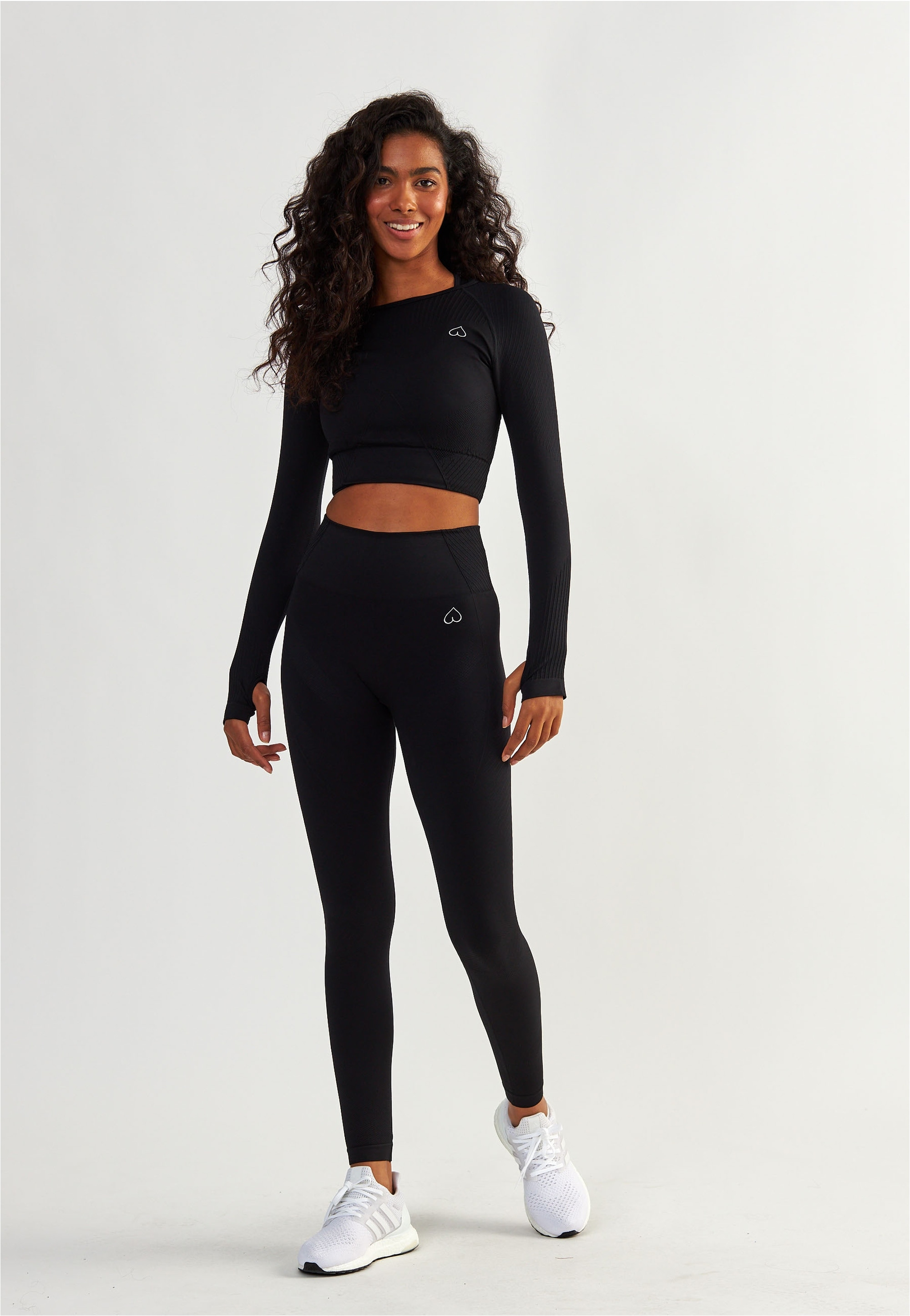 BeShaped Langarmshirt »Femme Force«, (1 tlg.), mit langen Ärmeln und gerippter Textur