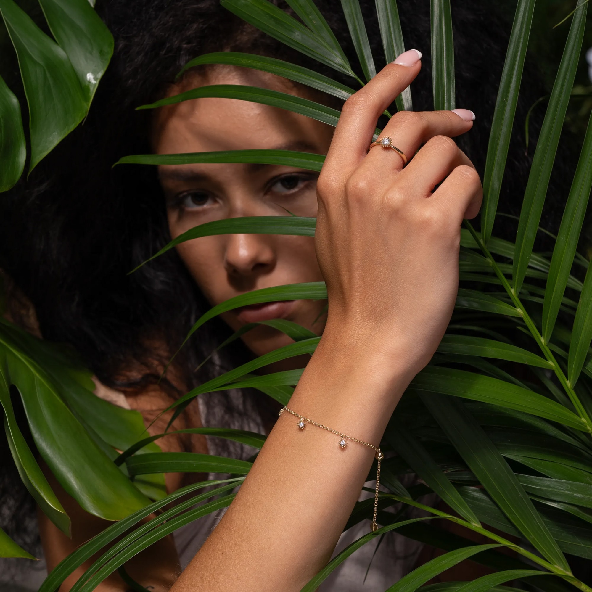 LYOMI Armband »585/- Gelbgold 3 synth. Diam. 0,12ct.«