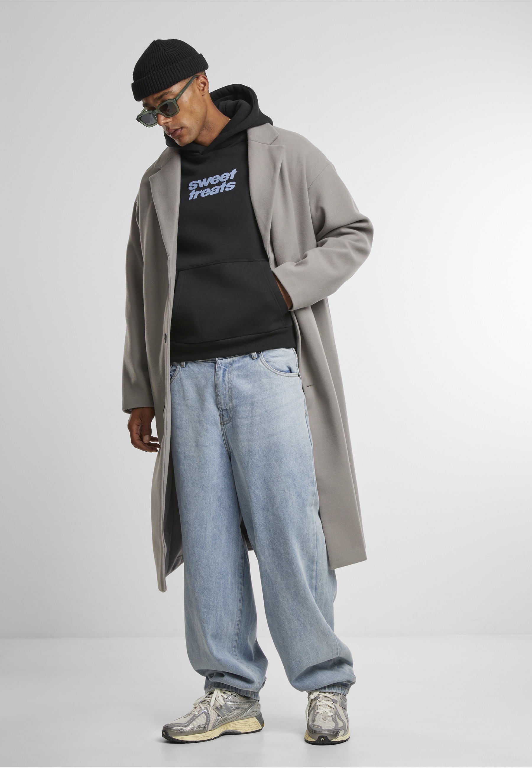 Upscale by Mister Tee Kapuzenpullover »Upscale by Mister Tee Sweet Treats Fluffy Hoody« 1 Stk.