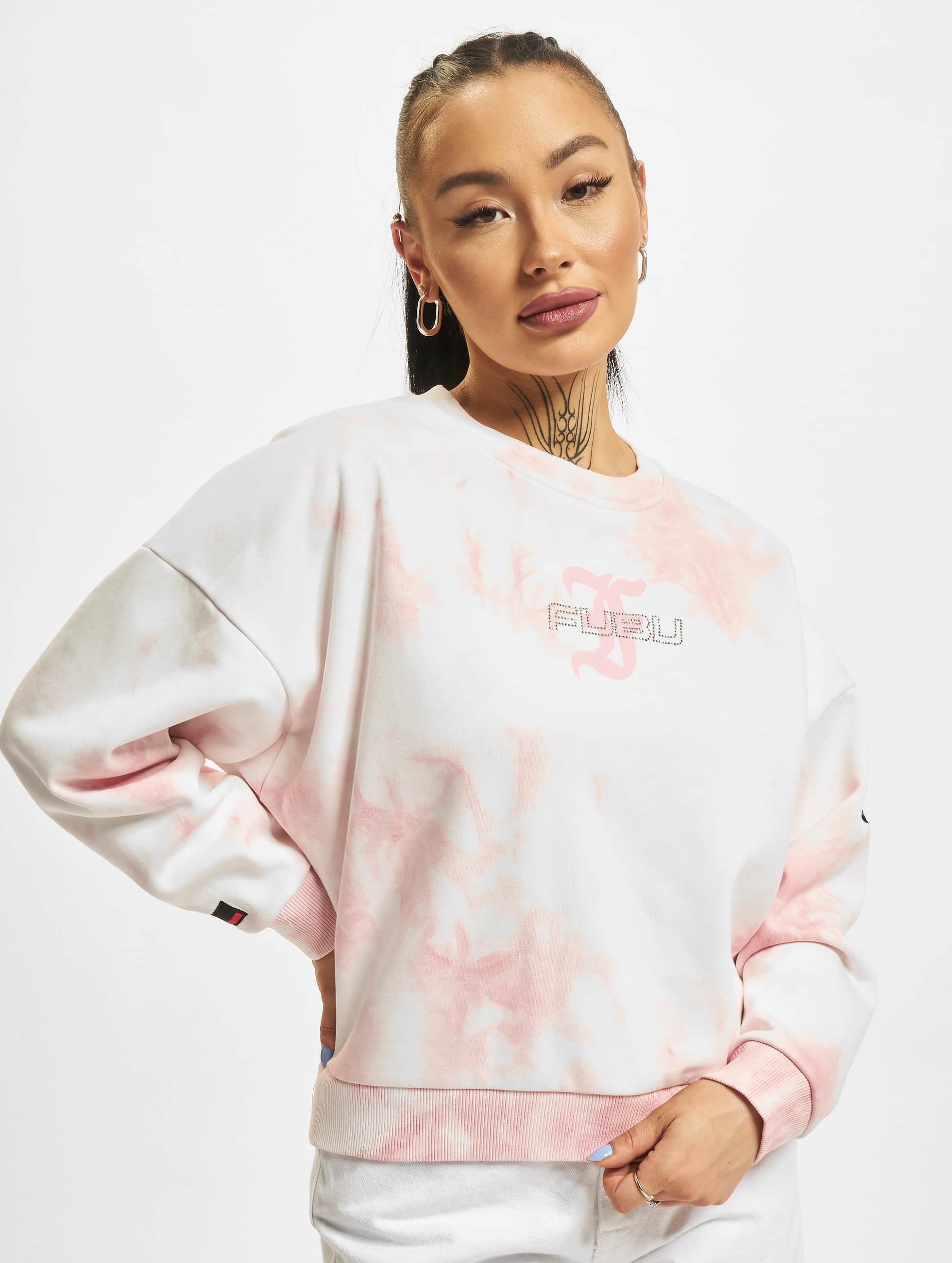 Fubu Sweatshirt »Fubu Damen FW222-005-1 FUBU Corporate Tribal Tiedye Crew« 1 Stk. tlg.