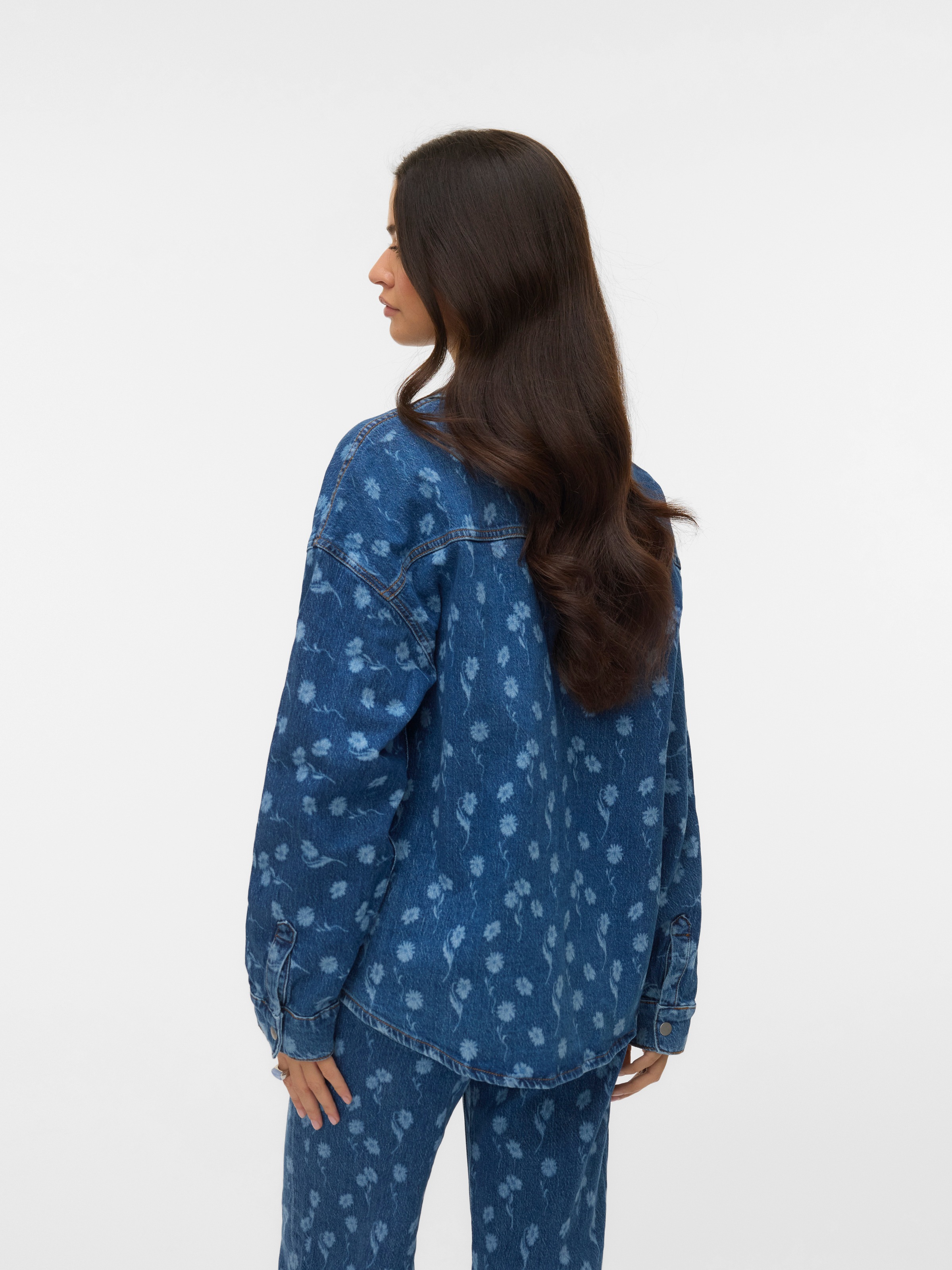 Vero Moda Jeansbluse "VMHAYDEN LS FLOWER DENIM SHIRT RA380" mit Blumenmuste günstig online kaufen