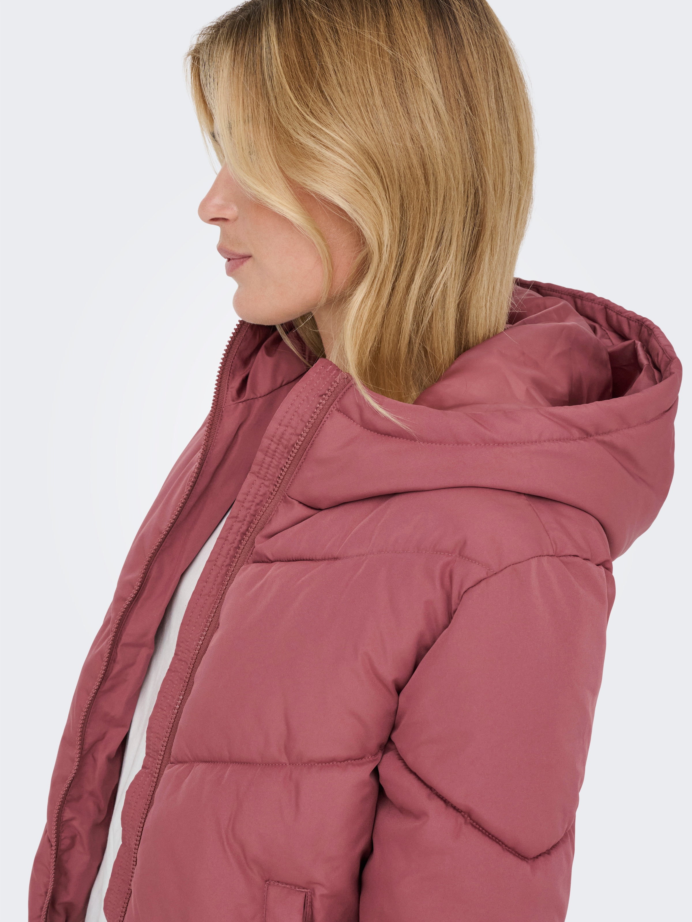 ONLY Steppjacke »ONAGNETE PUFFER HOOD JACKET OTW ZL«, mit Kapuze