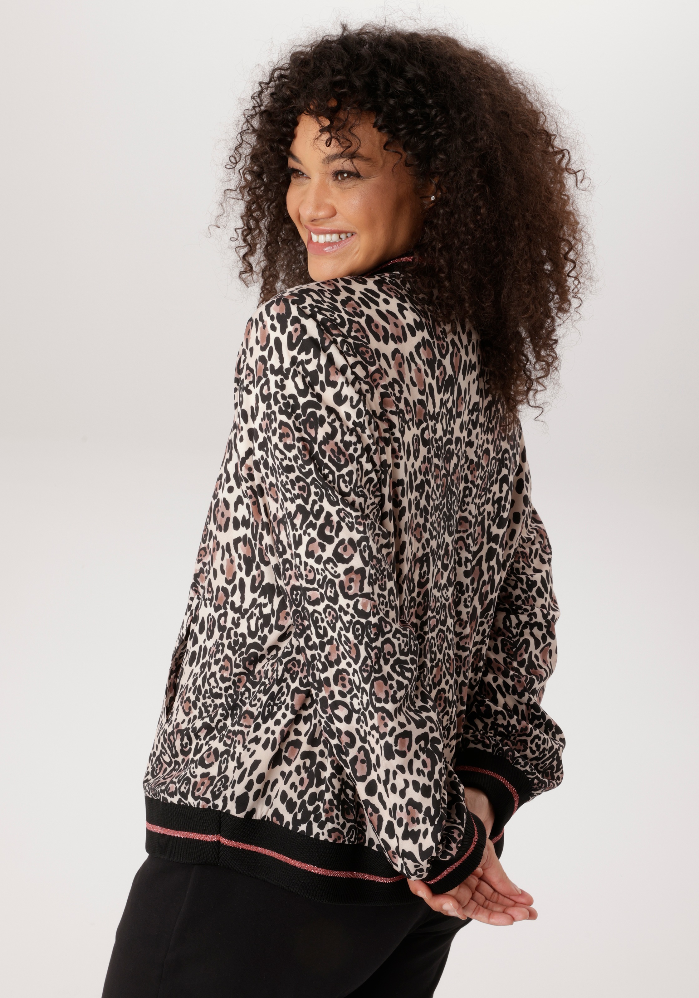 Aniston PLUS Blouson Mit Leodruck - NEUE KOLLEKTION günstig online kaufen