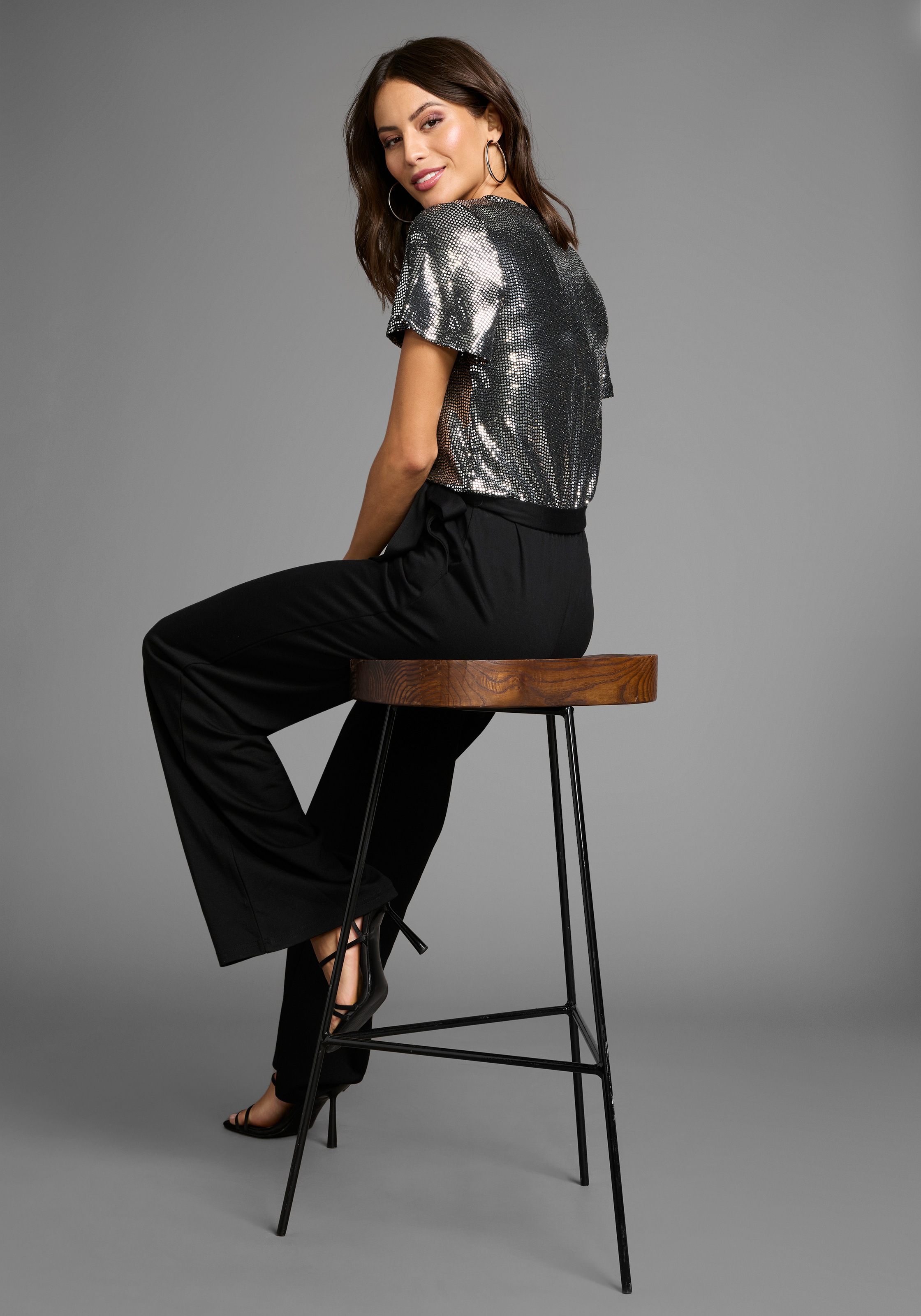 Laura Scott Jumpsuit, mit Glitzereffekten und Gürtel günstig online kaufen