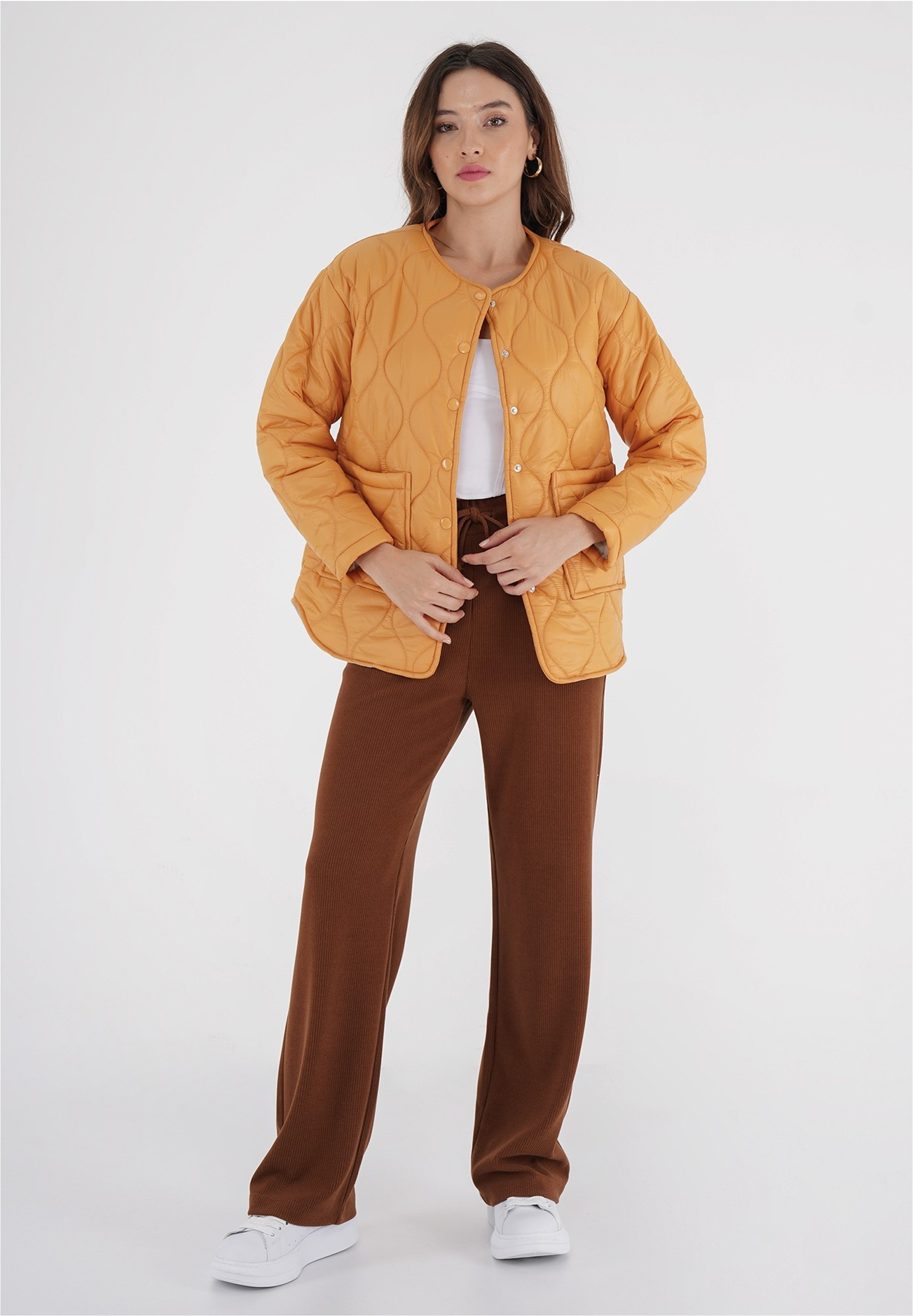 Thumbnail - freshlions Steppjacke "Amara" 1 Stk. tlg. mit praktischen Druckknöpfen