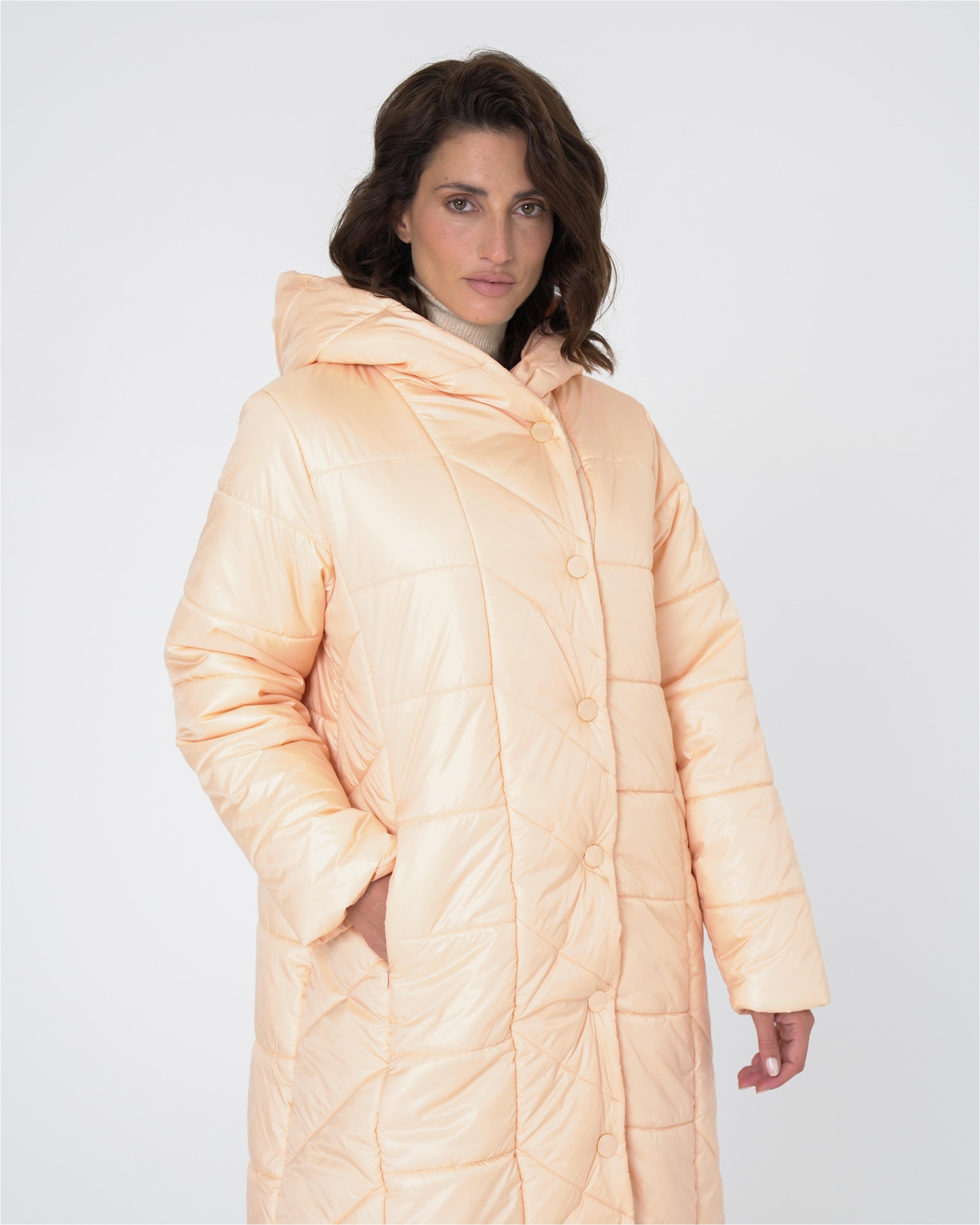 freshlions Steppmantel »Eva«, im schimmernden Design