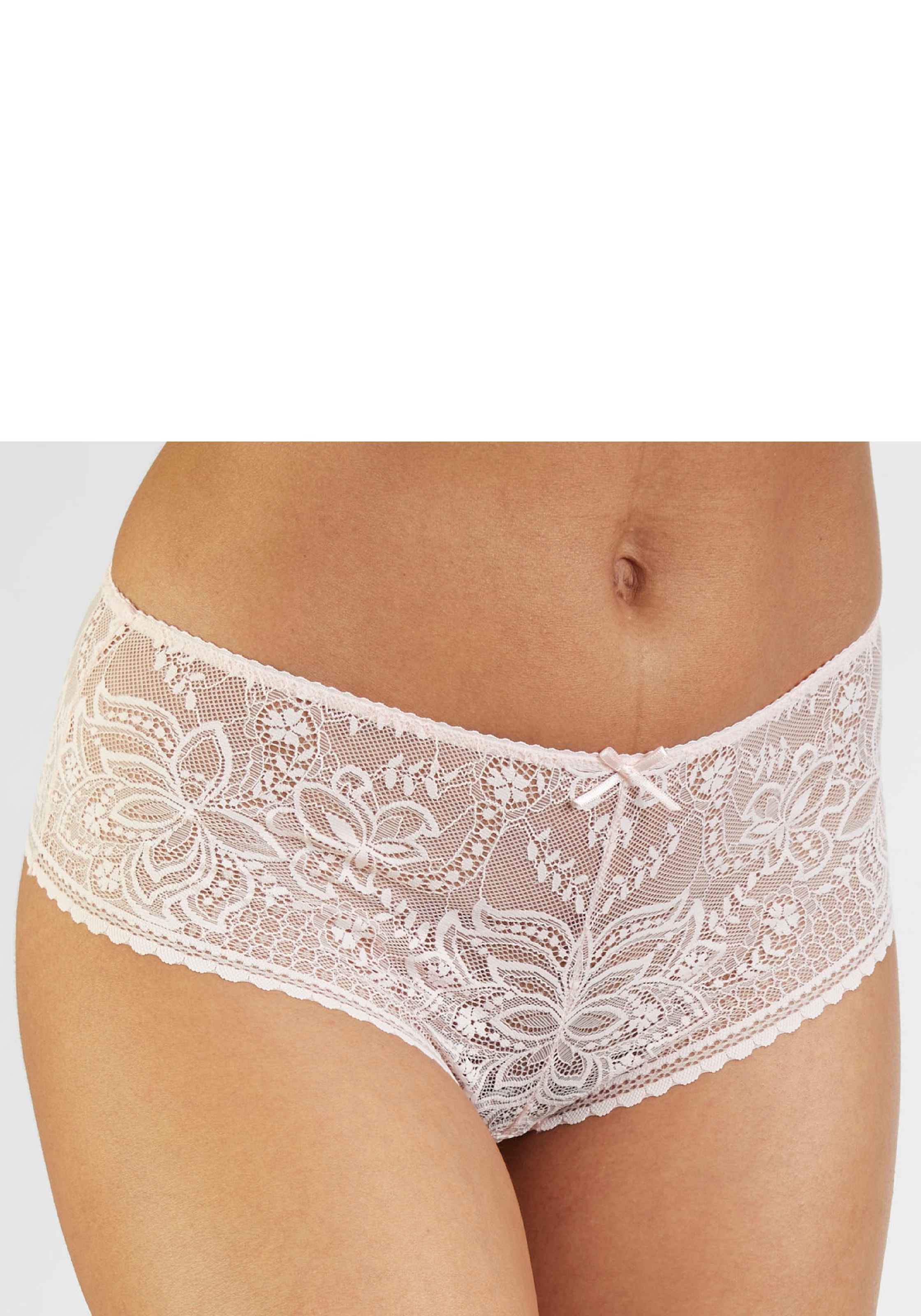 Panty »Luciana«, aus feiner, dezent transparenter Spitze in blumiger Optik