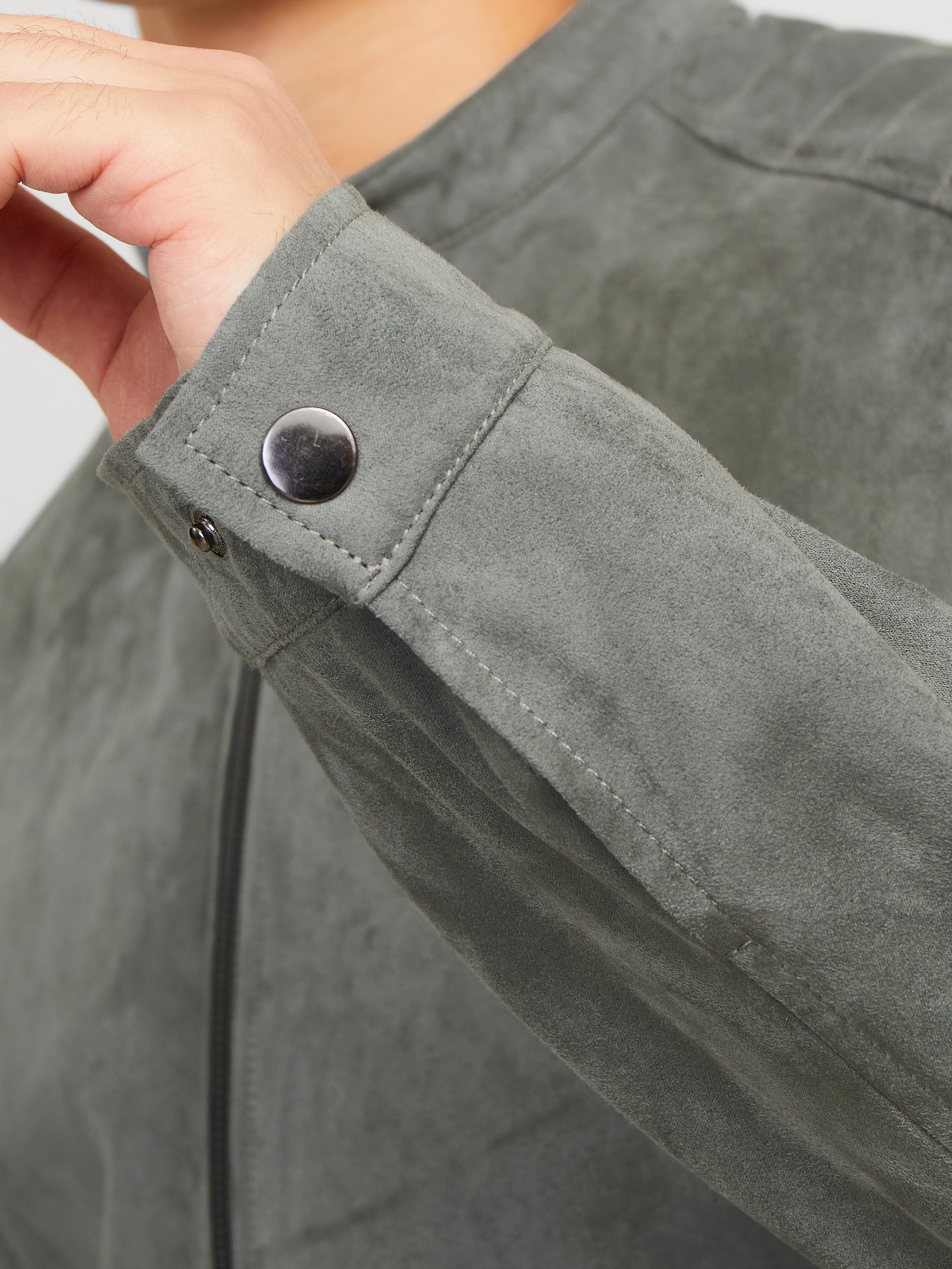 Thumbnail - Jack & Jones Bikerjacke "JJEDYLAN mit wasserabweisender Funktion", ohne Kapuze, unifarben, modisch, regular fit, Polyest...