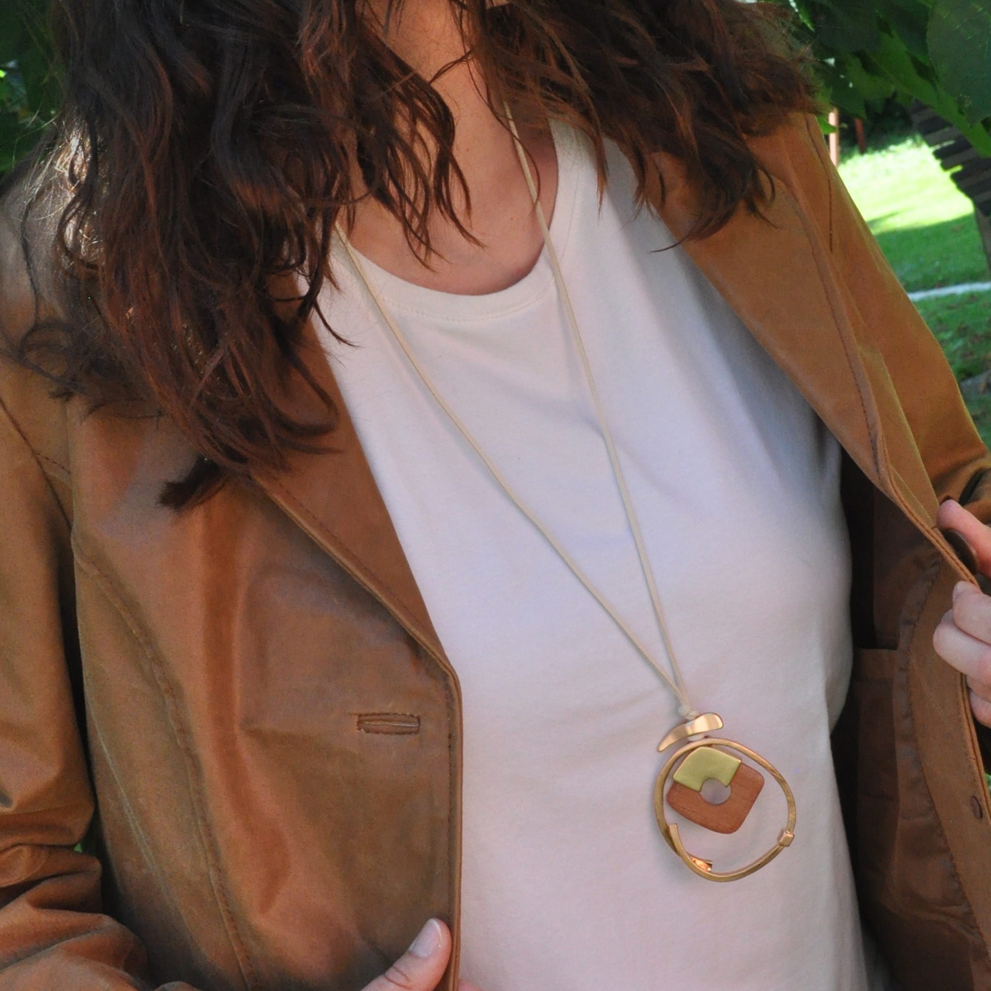 Steuer Kette mit Anhänger »Metall gelb Holz«