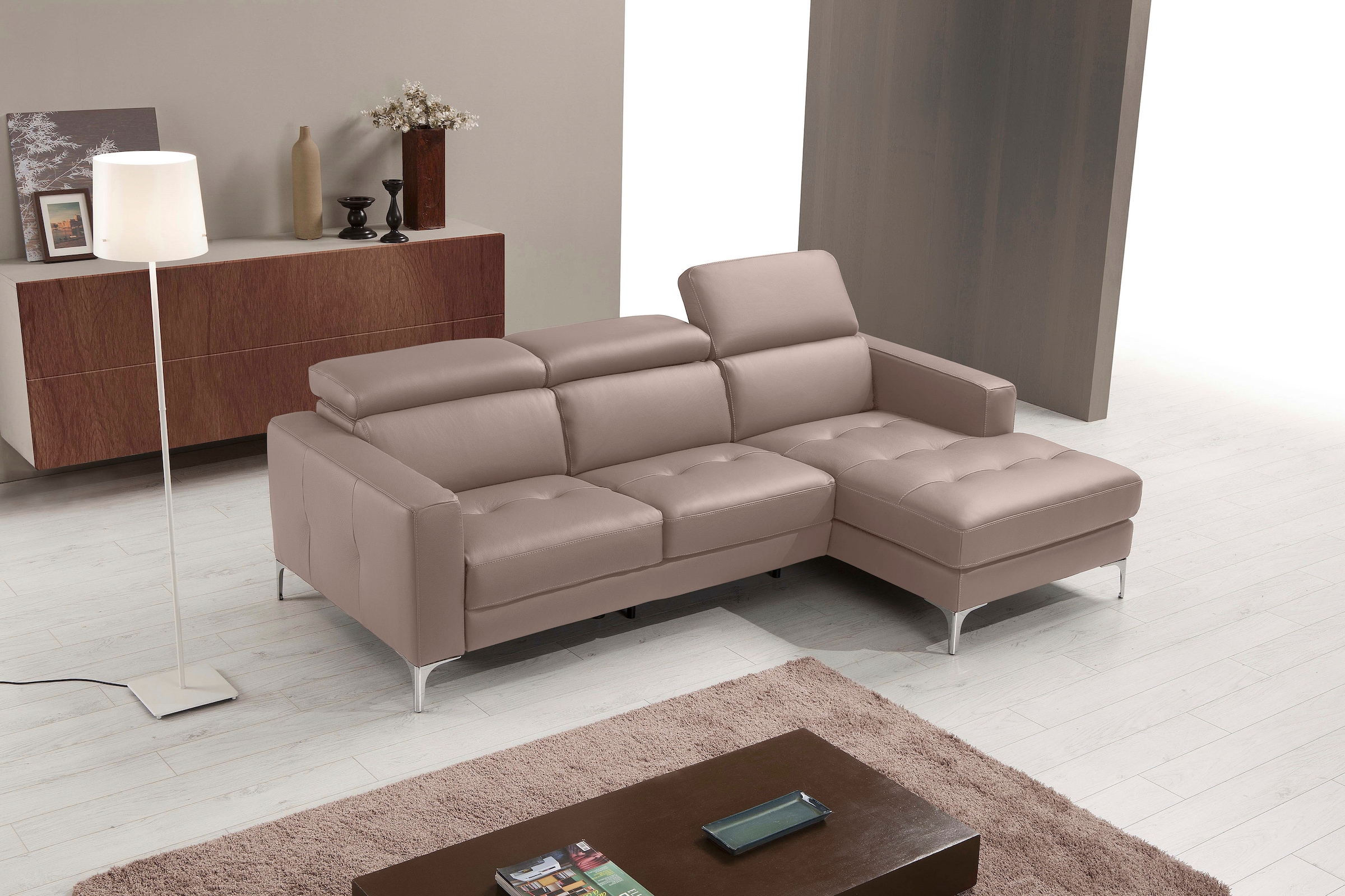Egoitaliano Ecksofa "Matt, erstklassiger Sitzkomfort, aufwendige Detailverarbeitung, L-Form" mit verstellbaren Kopfteilen zum Relaxen