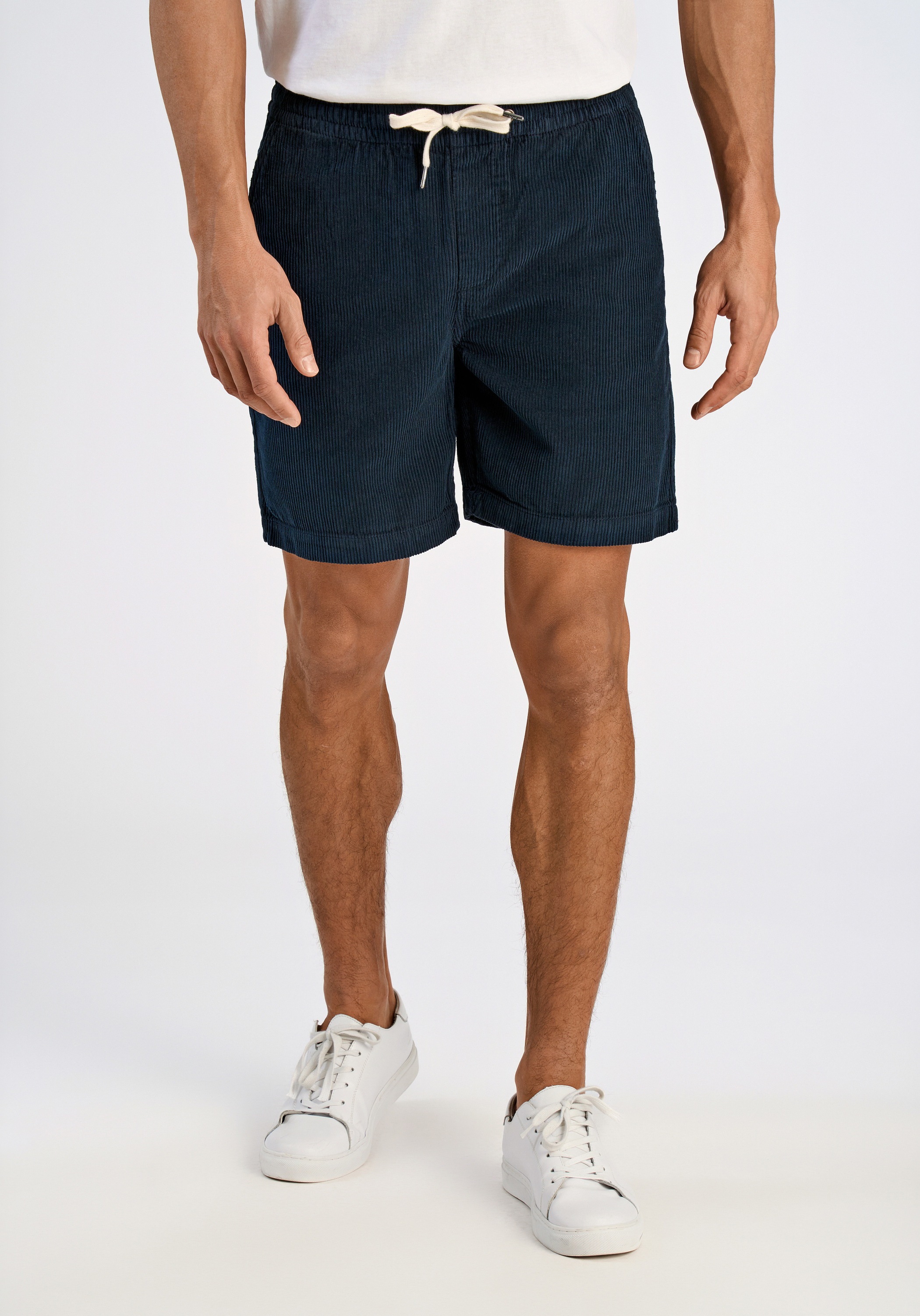 Shorts LINDBERGH "Freizeitshorts Relaxed Fit", Herren, Gr. L, blau (navy), Obermaterial: 100% Baumwolle, unifarben, relaxed fit, Hosen Shorts