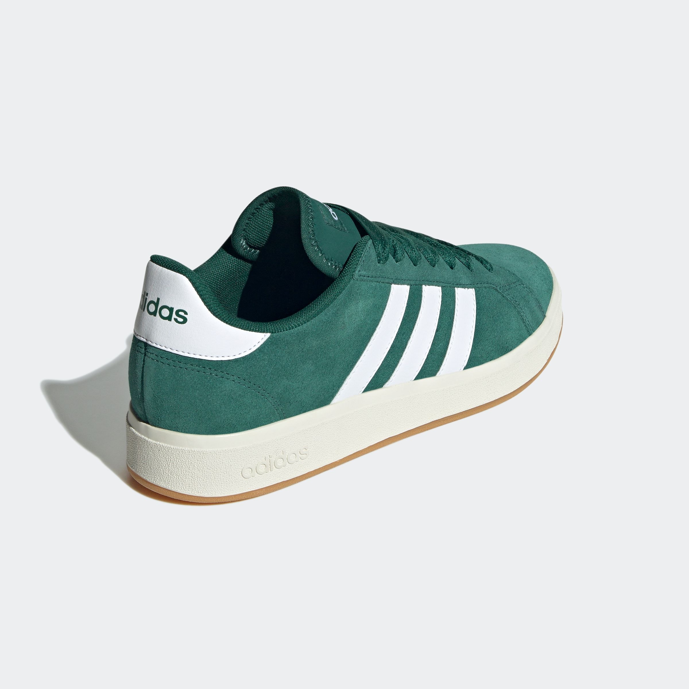 adidas Sportswear Sneaker »GRAND COURT BASE 00S«, Design auf den Spuren des adidas Campus 00