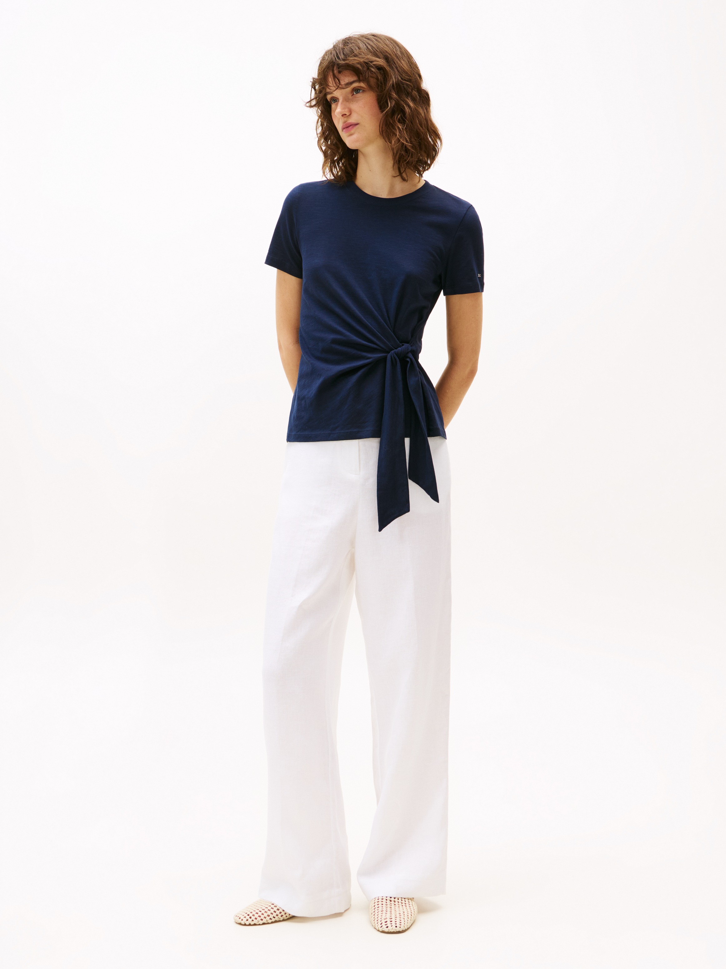 Tommy Hilfiger T-Shirt »KNOT BOAT-NK SS TEE«, in asymmetrischer Form