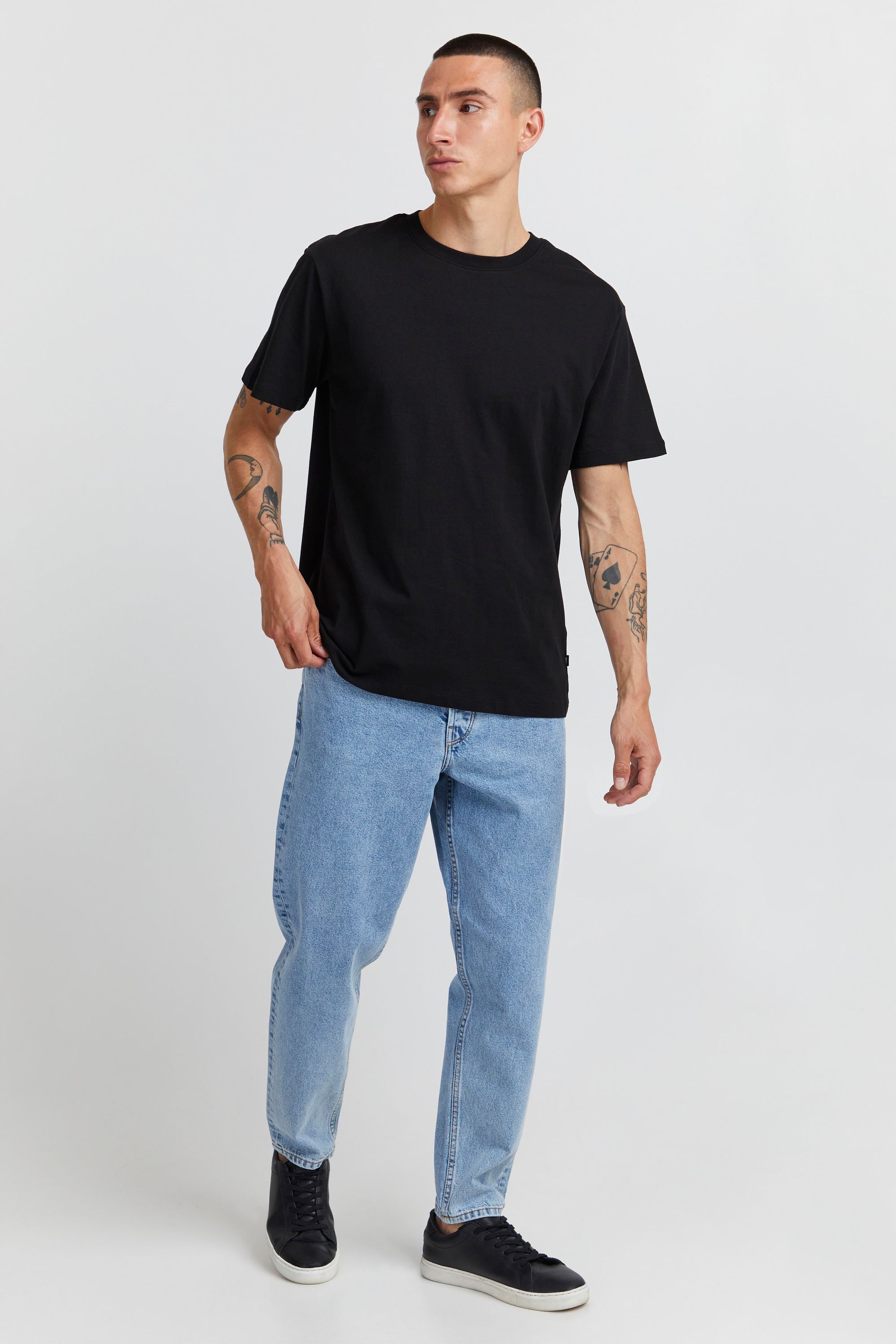 Thumbnail - Solid T-Shirt "T-Shirt SDCadel"