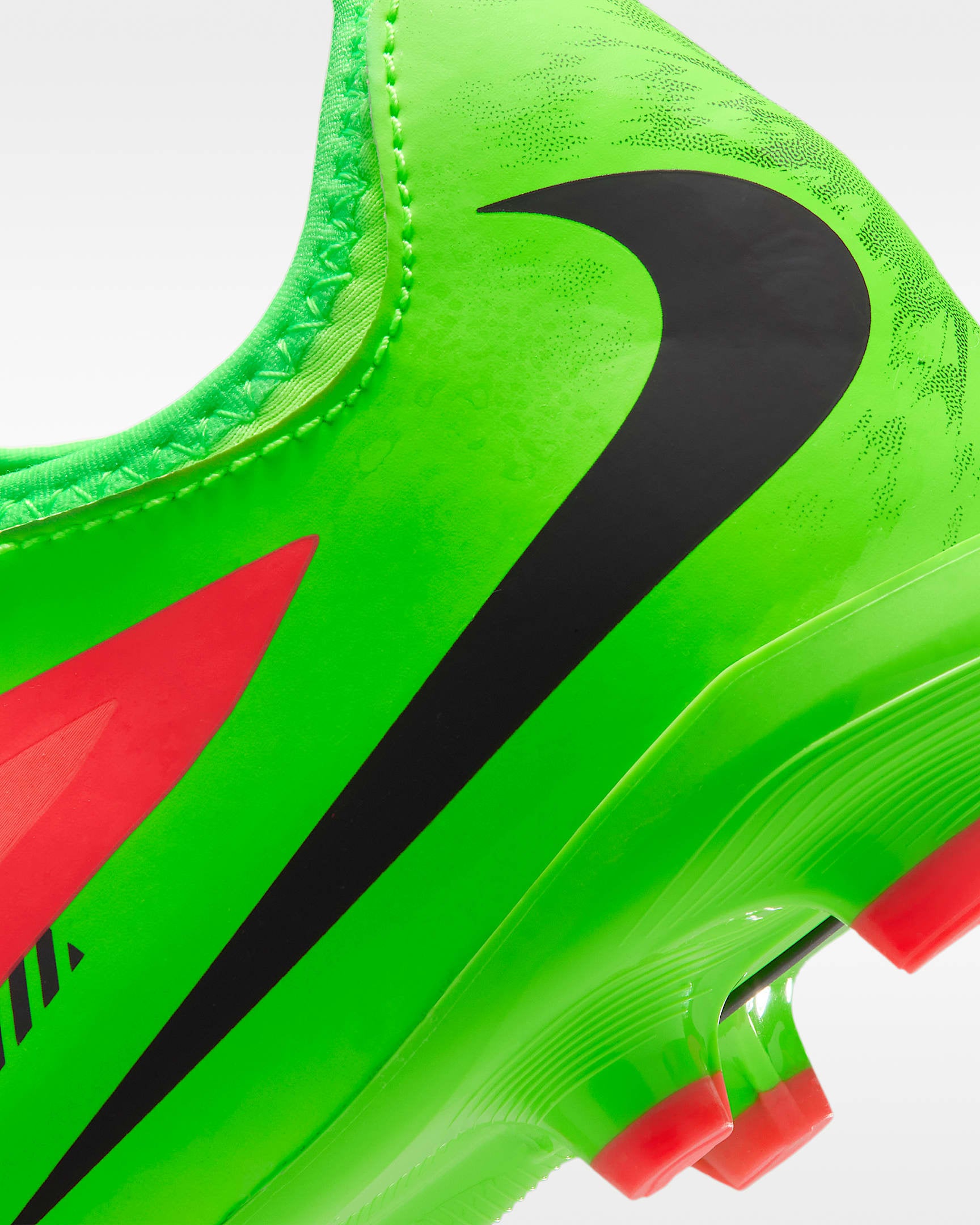 Nike Fußballschuh »JR PHANTOM 6 LOW ACAD FG/MG EH«  Erling Haarland, Außensohle für Rasenplätze, für Kinder & Jugendliche