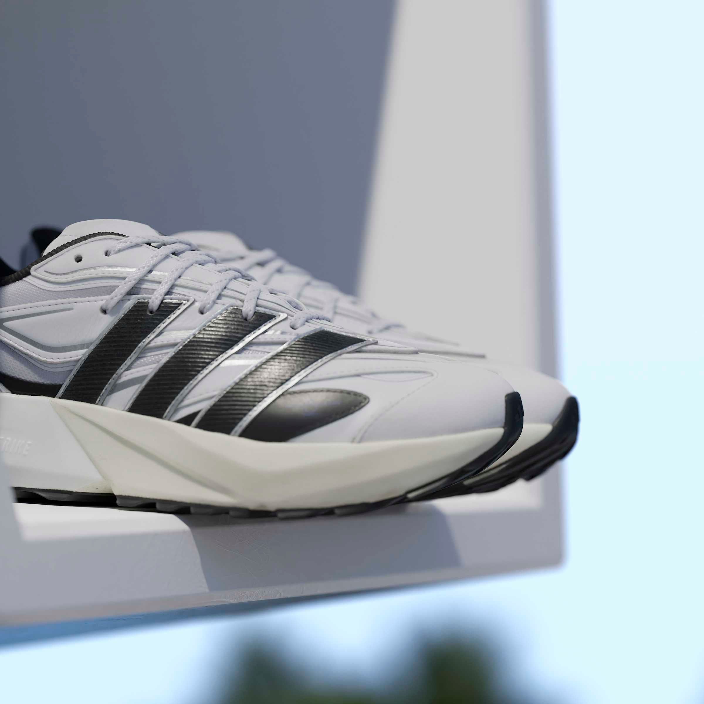 adidas Sportswear Sneaker »LIGHTBLAZE ATR«