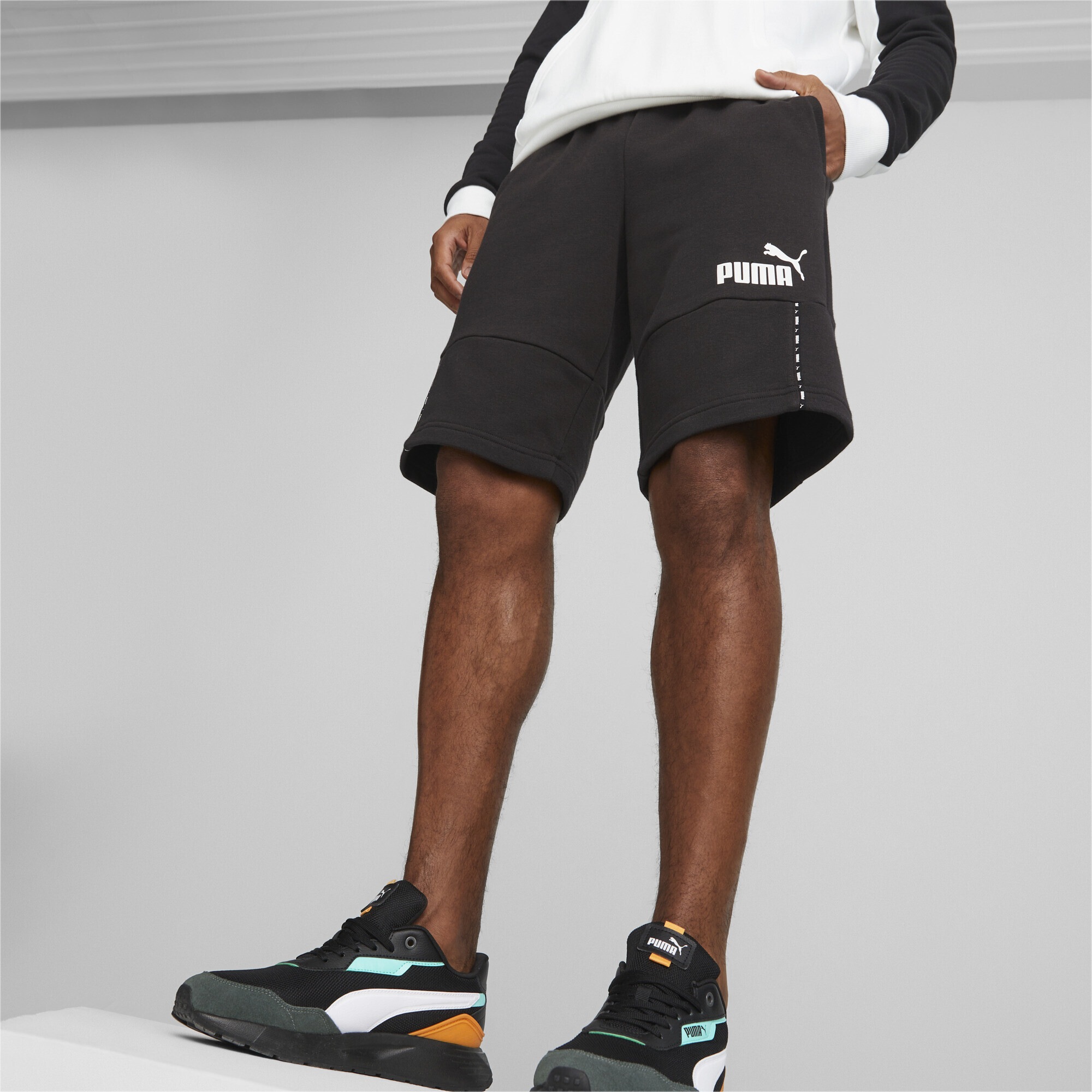 PUMA Sporthose »Essentials Block Tape Shorts Herren«
