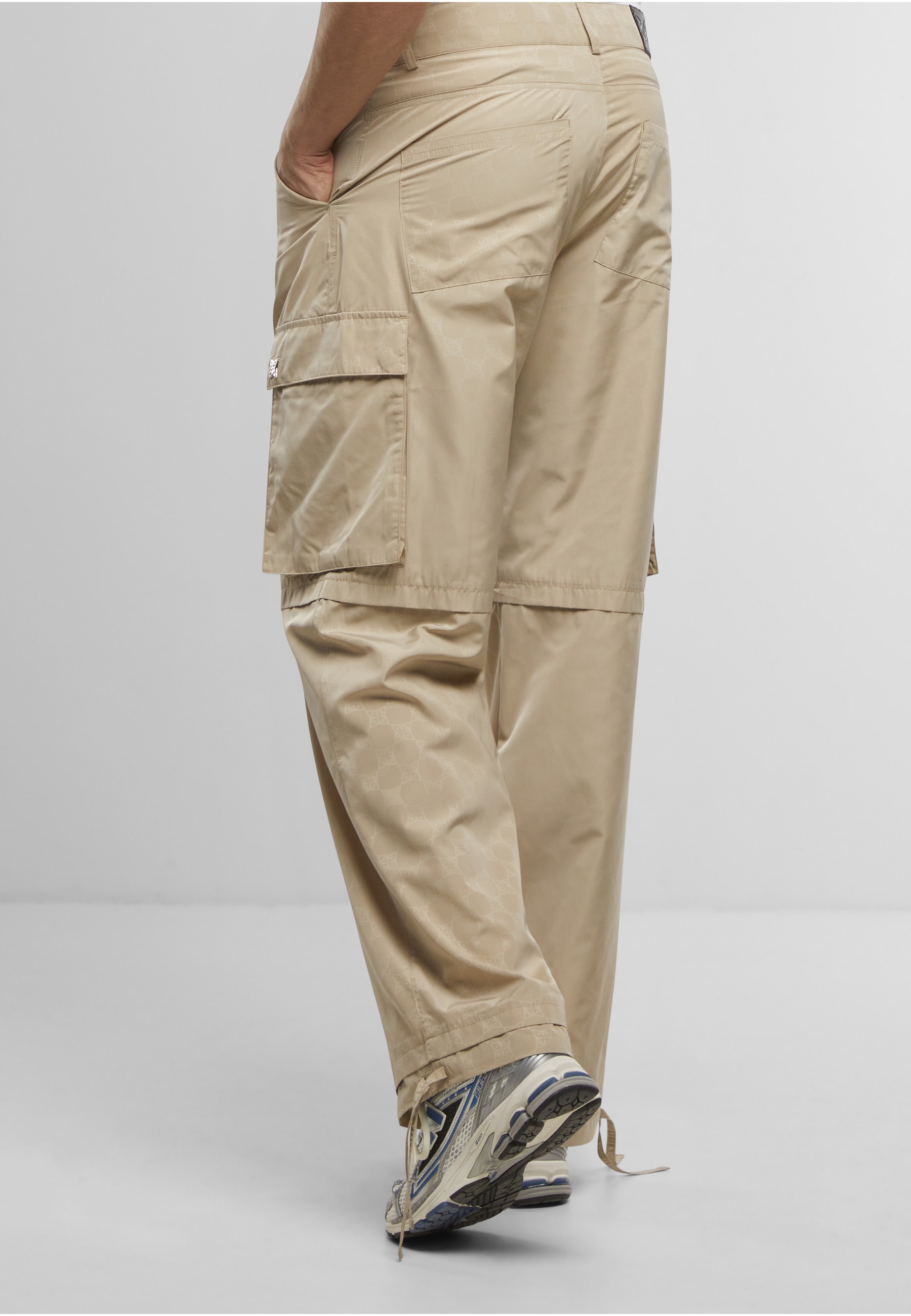 PEQUS Stoffhose »PEQUS PEQUS Aether Monogram Parachute Pants«