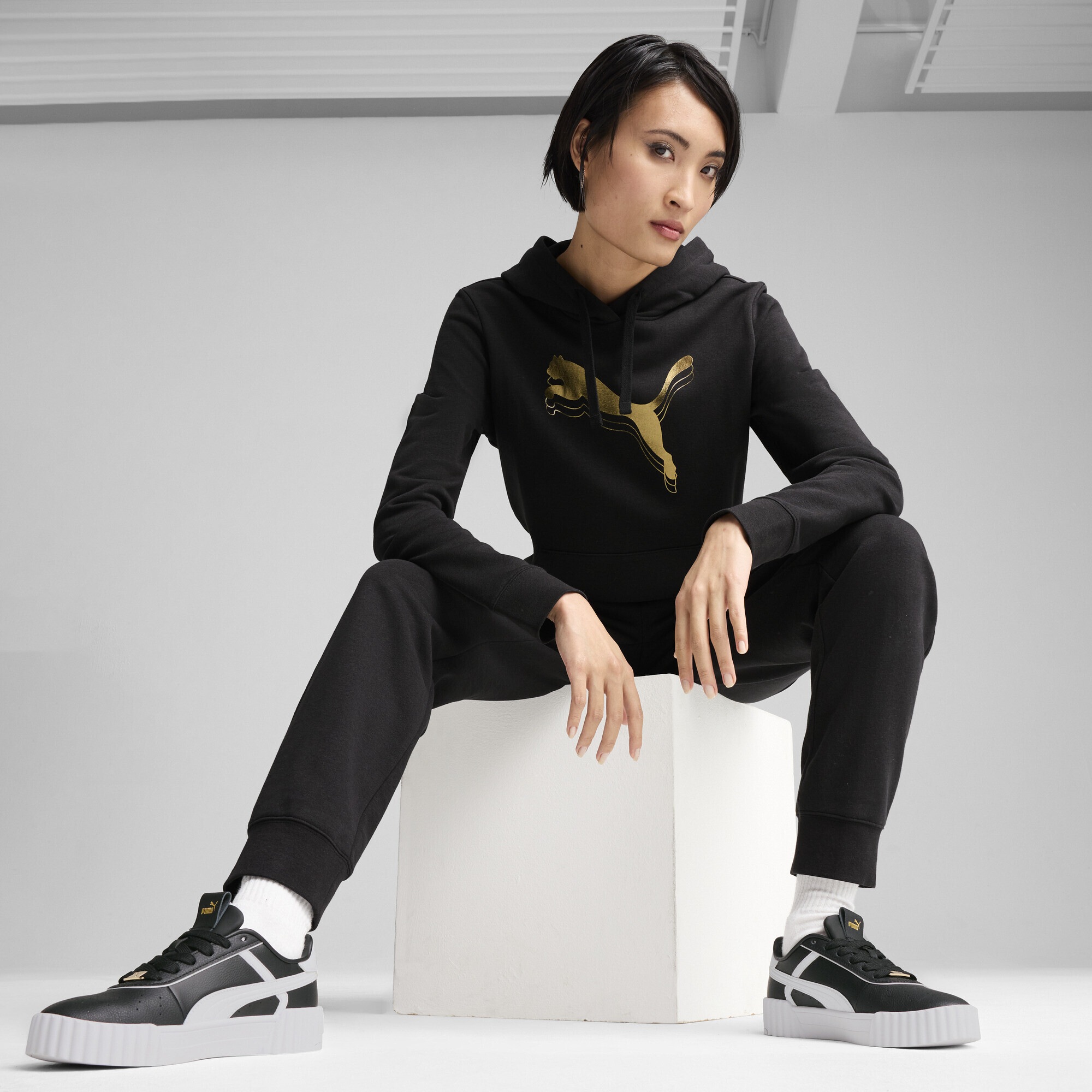 PUMA Hoodie »ESS METALLIC Hoodie Damen«