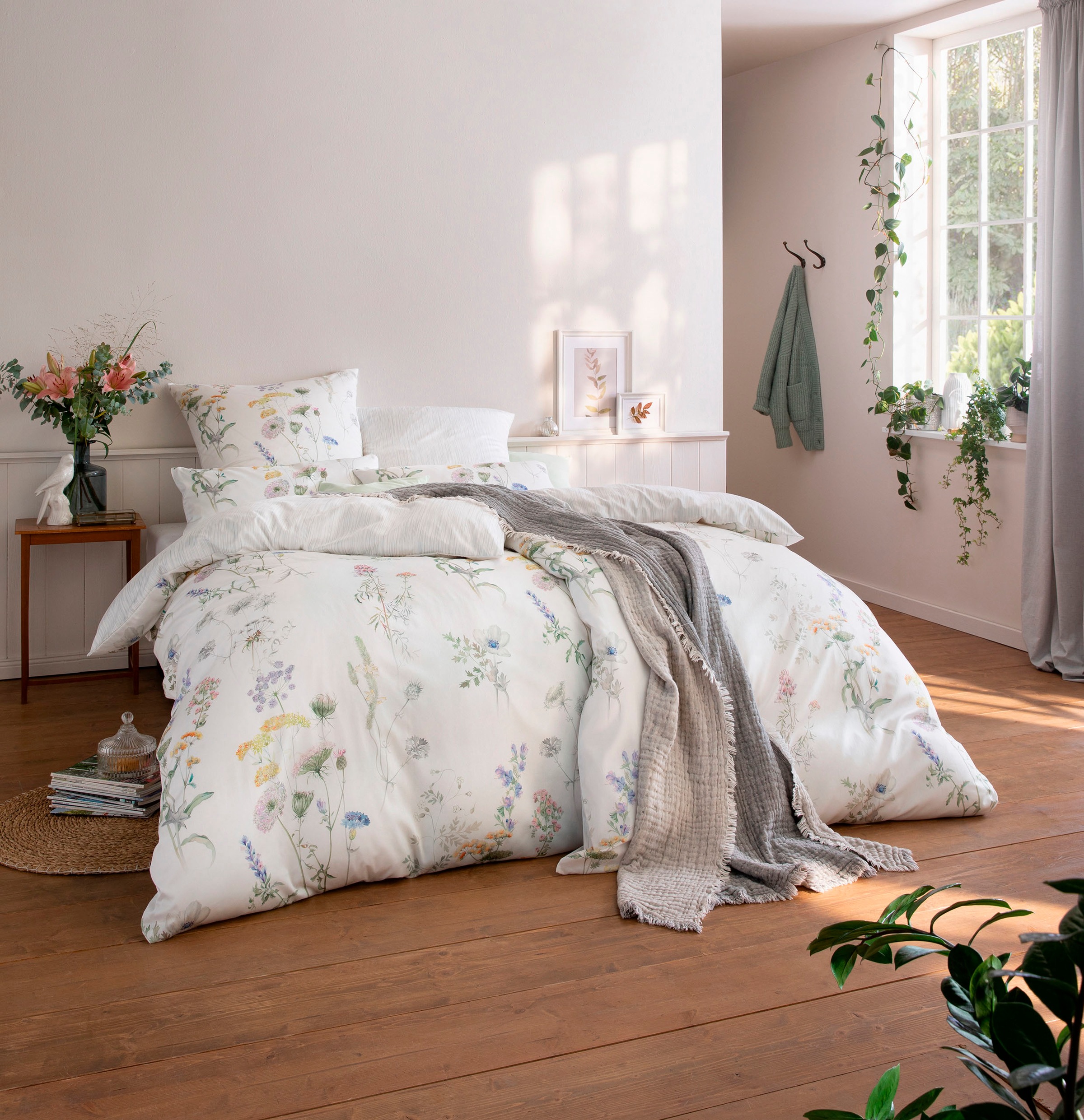 Estella Wendebettwäsche »PRIMAVERA«, GRATIS-KISSEN 40x80 cm inklusive!