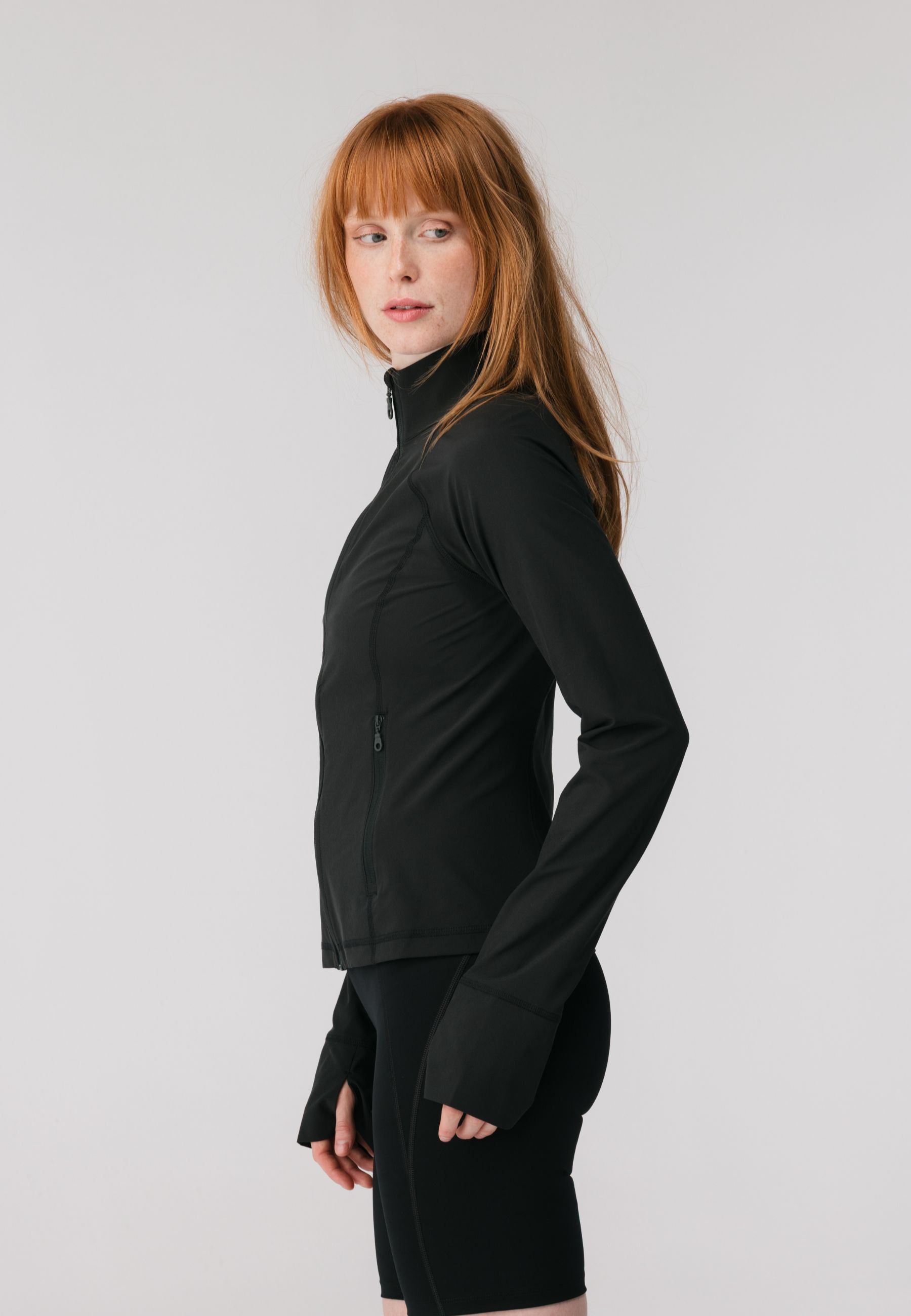 GIRLFRIEND COLLECTIVE Outdoorjacke »Girlfriend Collective Estrella Fitted Run Jacket« 1 Stk. tlg. ohne Kapuze