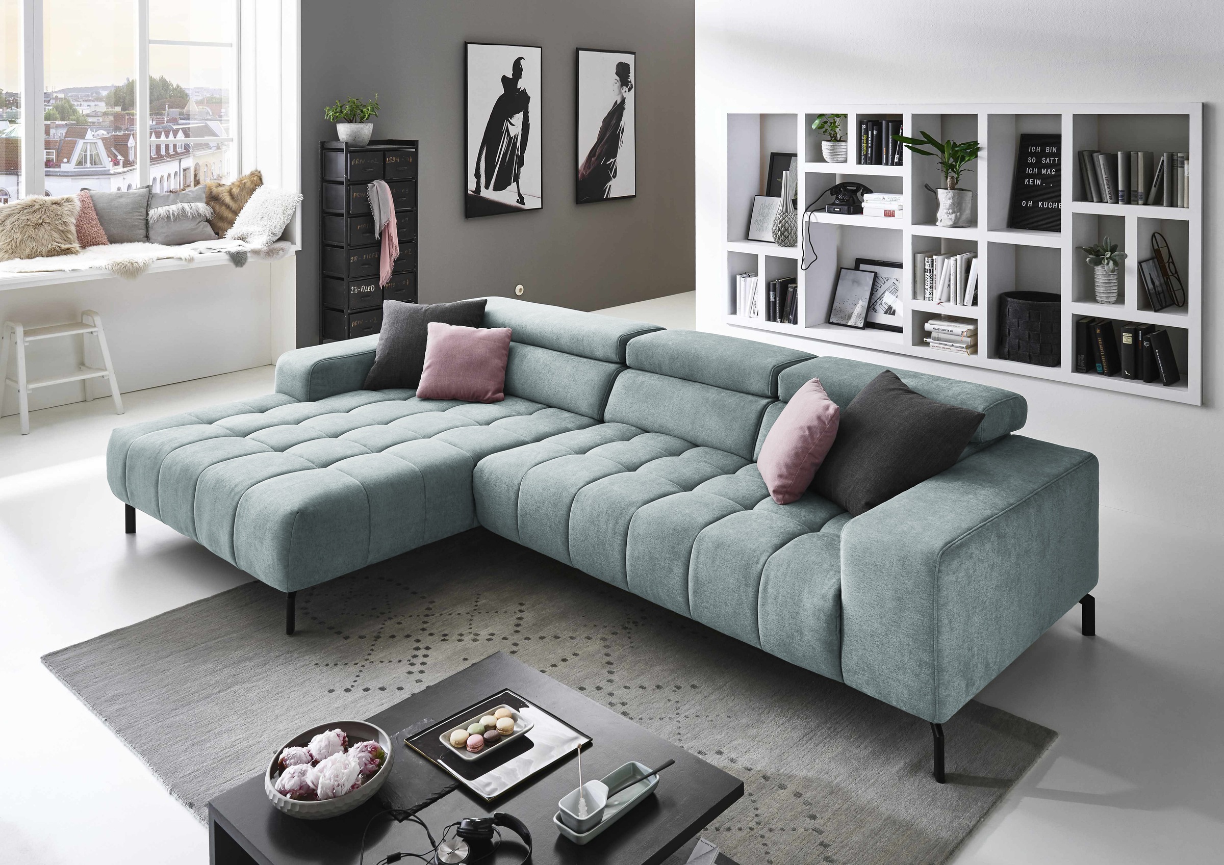 Die PlanBar Ecksofa »MP-IN18022 L-Form«, mit Kopfteilverstellung & Zierkissen, optional Sitztiefenverstellung