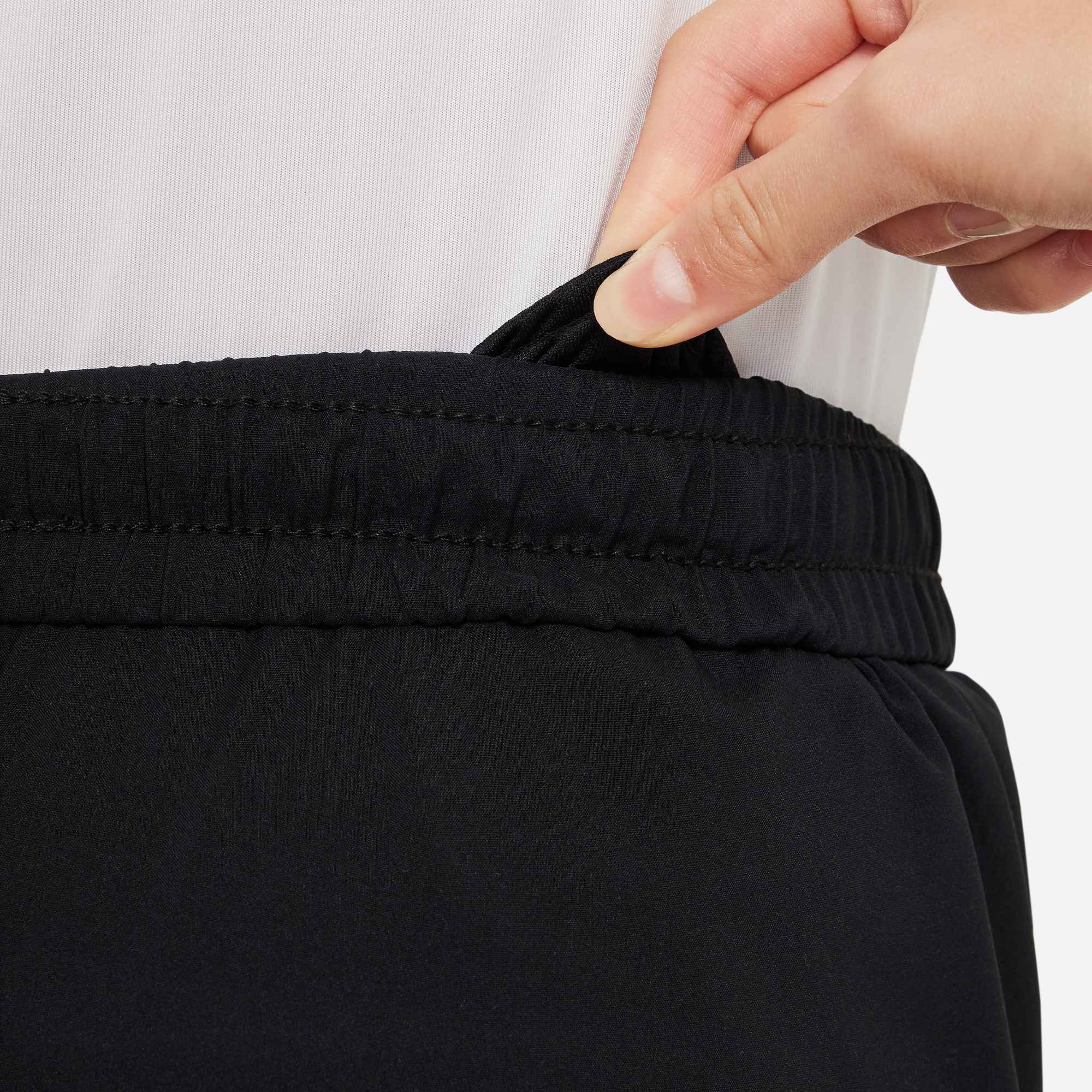 Nike Funktionsshorts »G NK DF ONE WVN HR SHORT«  mit Dri-FIT-Technologie, mit hohem Bund, mit Bundtasche