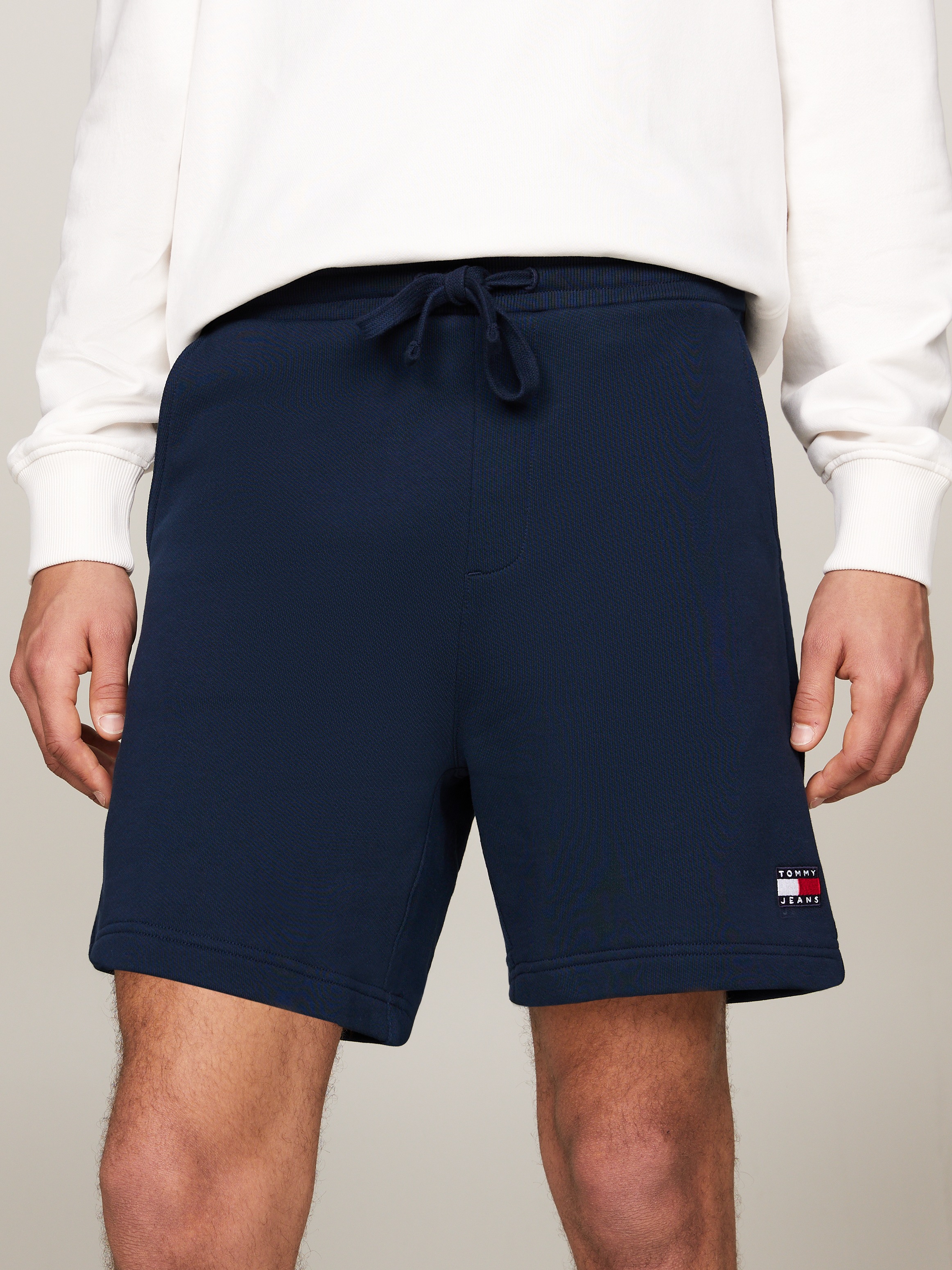 Tommy Jeans Sweatshorts "TJM BADGE BEACH SHORT", mit Logopatch günstig online kaufen