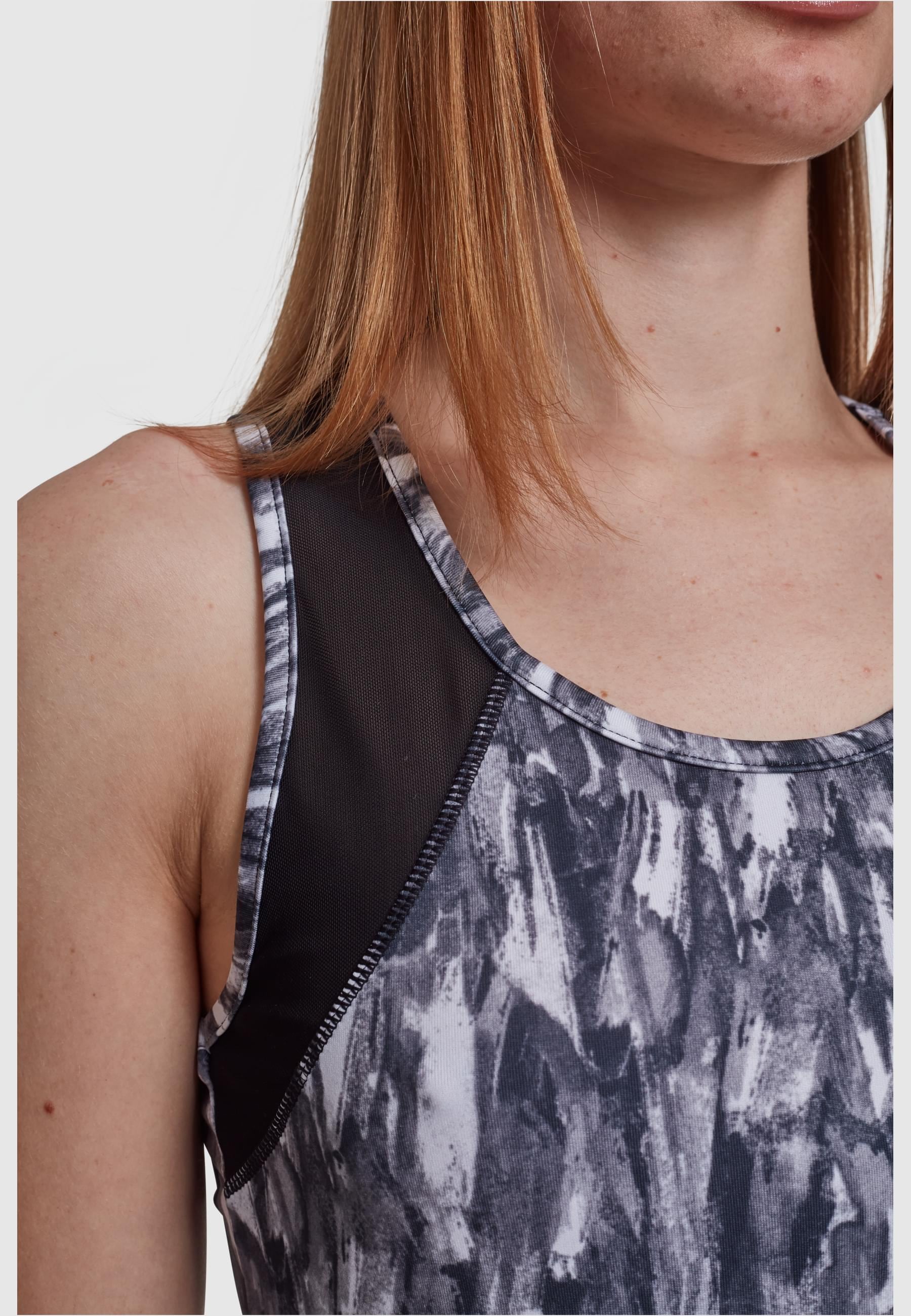 URBAN CLASSICS Muskelshirt »Urban Classics Damen Ladies Active Graphic Top«, (1 tlg.)