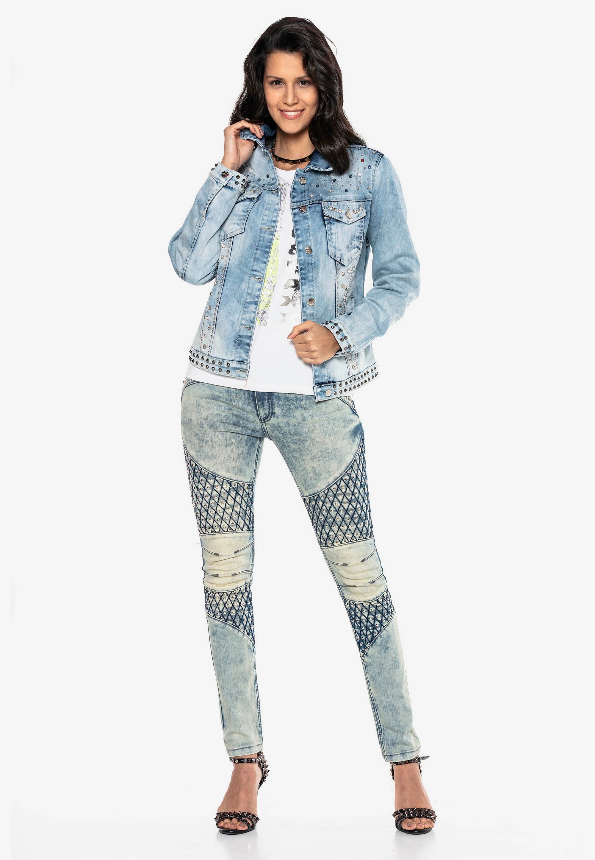 Cipo & Baxx Jeansjacke, mit auffälligen Applikationen
