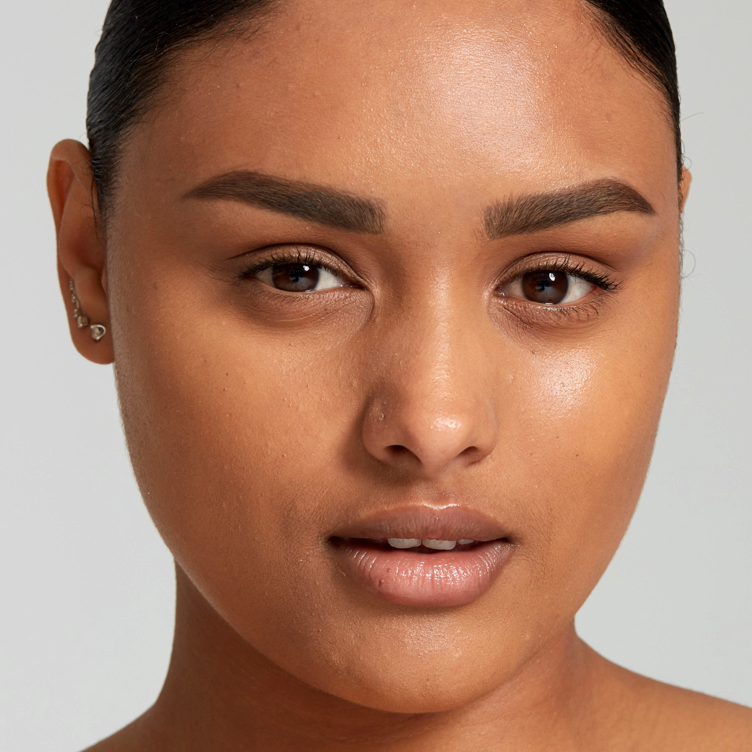 NYX Augenbrauen-Gel »Professional Makeup Tame and Frame Brow Pomade«, mit wisch-und wasserfester Formel