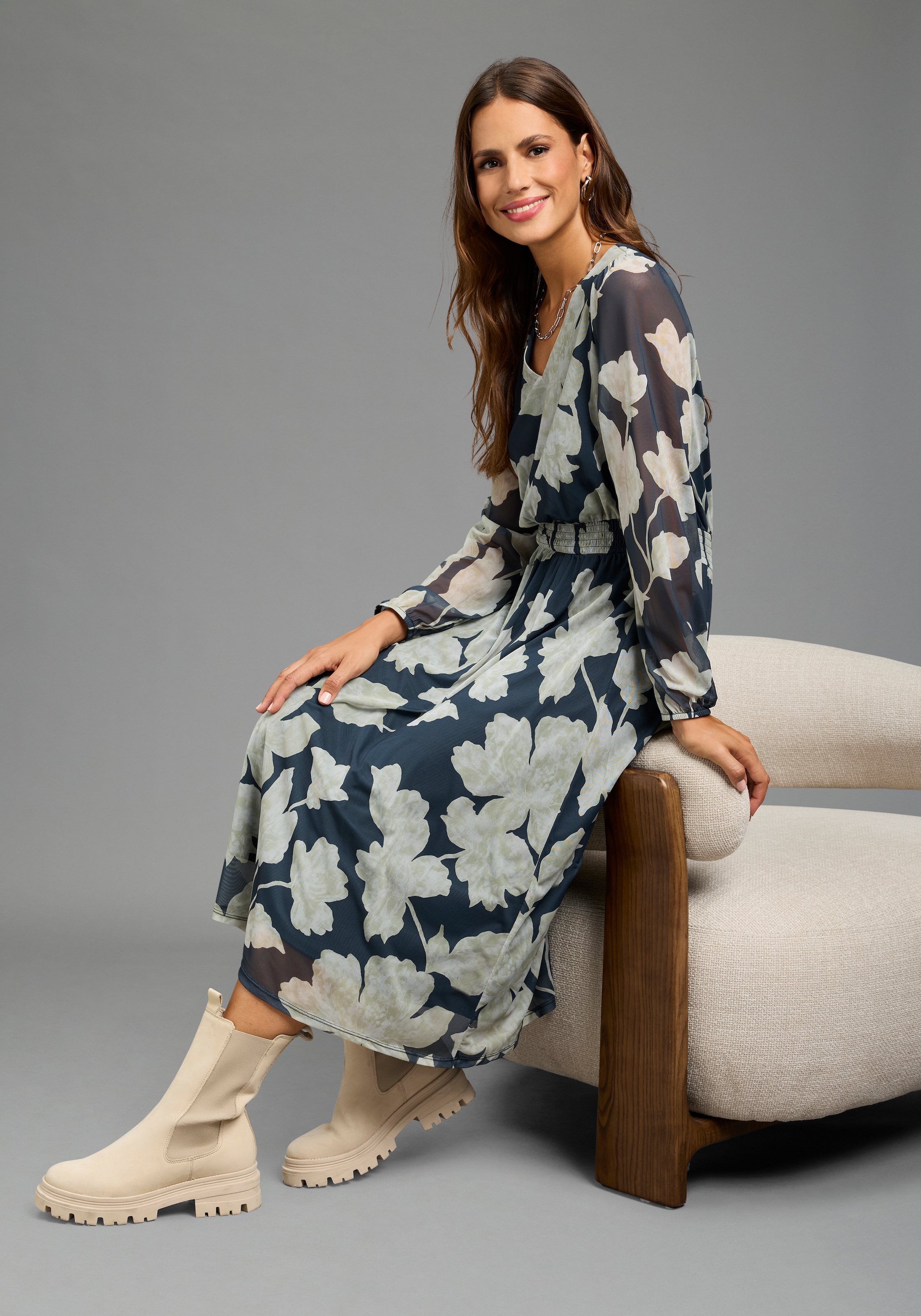 Laura Scott Meshkleid wadenlang, figurbetont, aus elastischem Jersey- und Meshmaterial