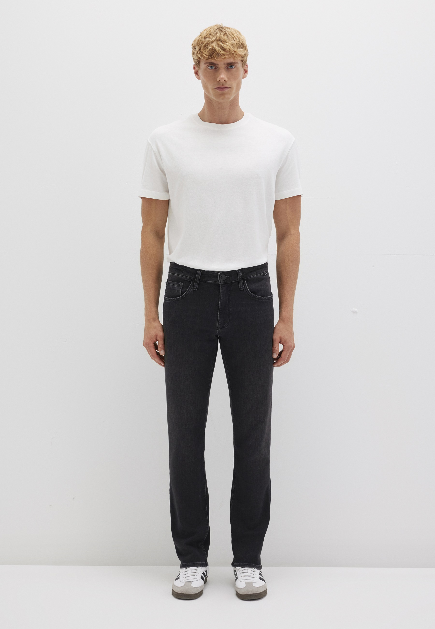 Thumbnail - Mavi Straight-Jeans "MARCUS"