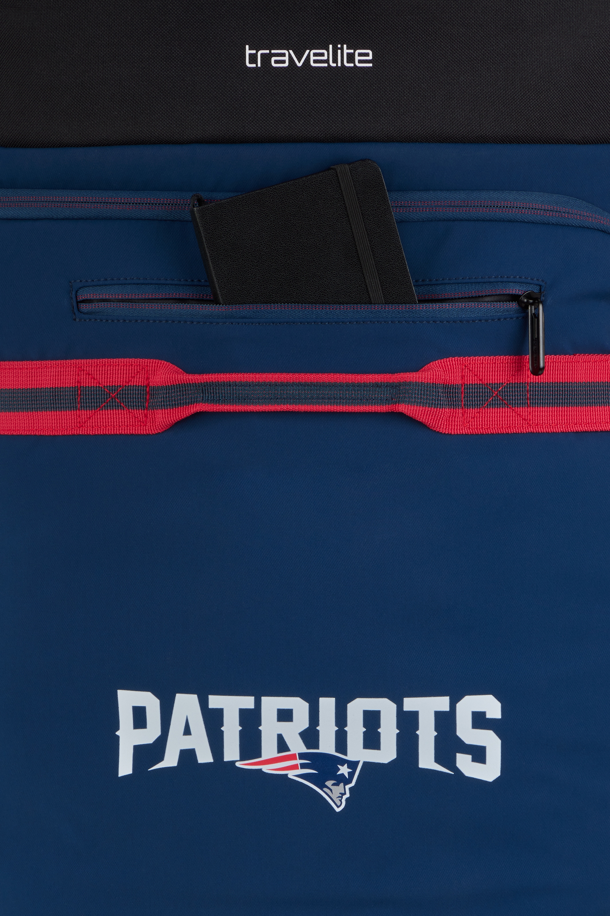 travelite »travelite x NFL Rollenreisetasche« große Öffnung, Schuhfach und Teleskopgestänge – robust und praktisch