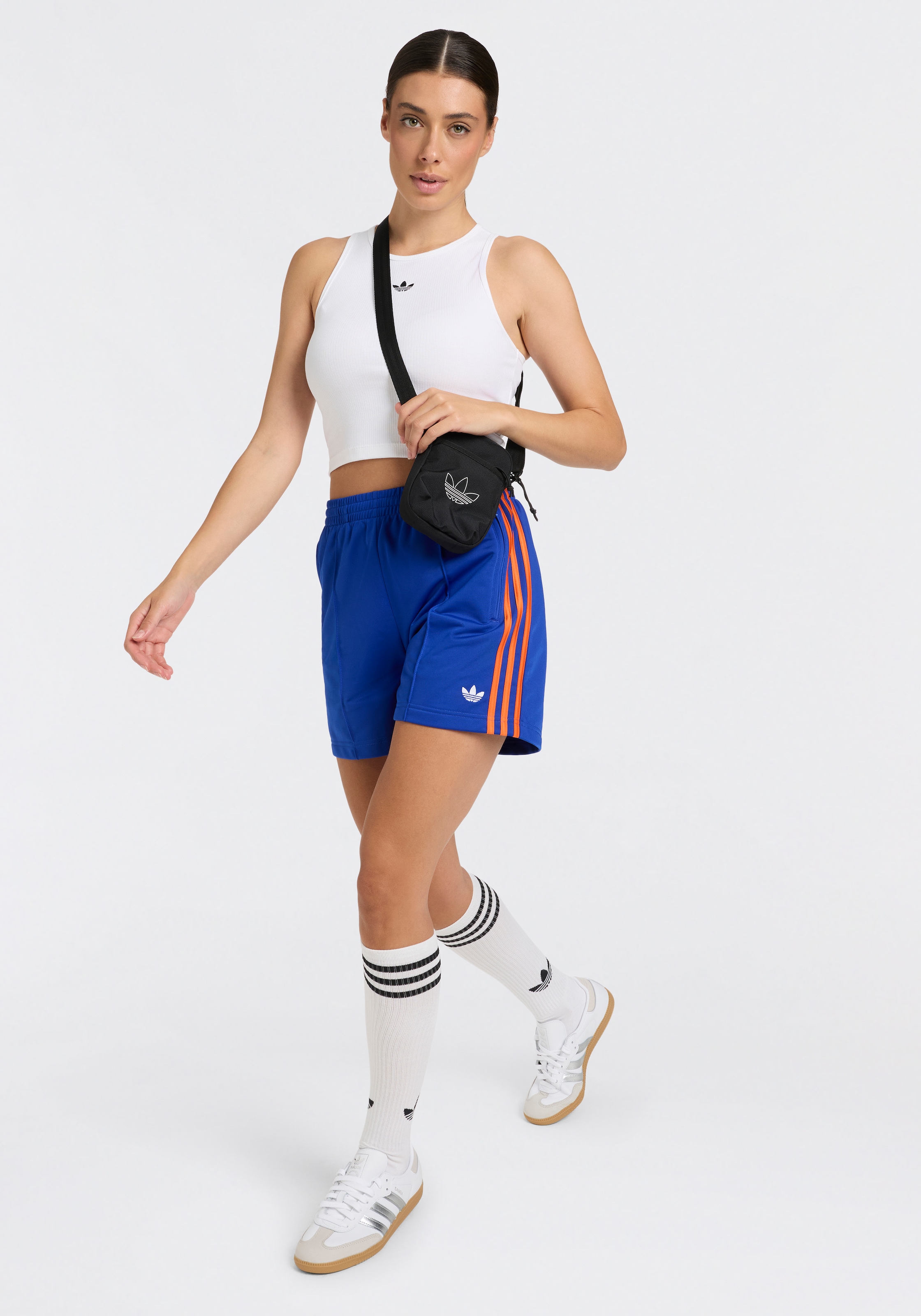 adidas Originals Shorts »FB«  sportliche Shorts, FIREBIRD Classic Short, locker geschnitten