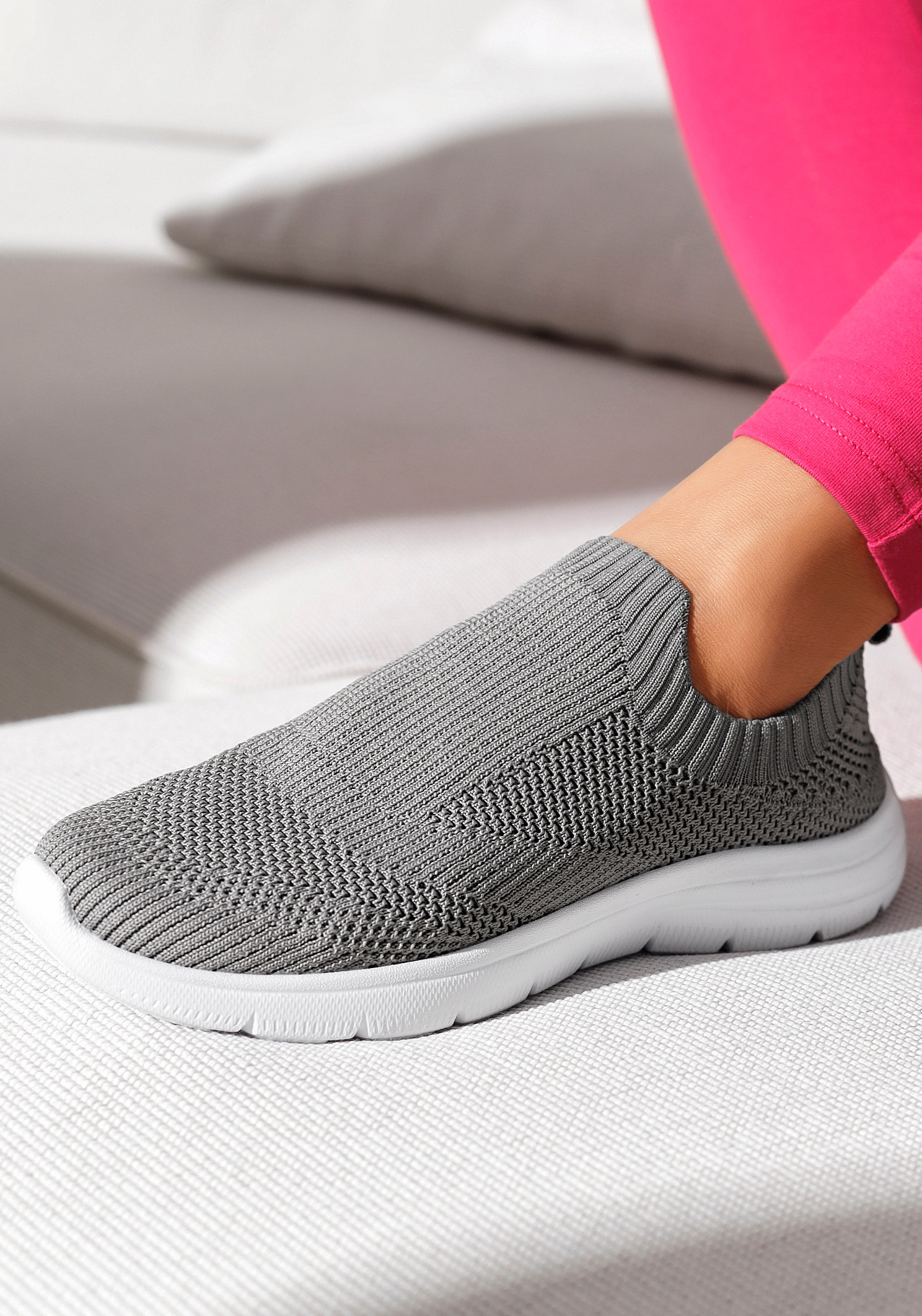 LASCANA Sneaker Slipper, Halbschuh ultraleicht und zum Reinschlüpfen VEGAN günstig online kaufen