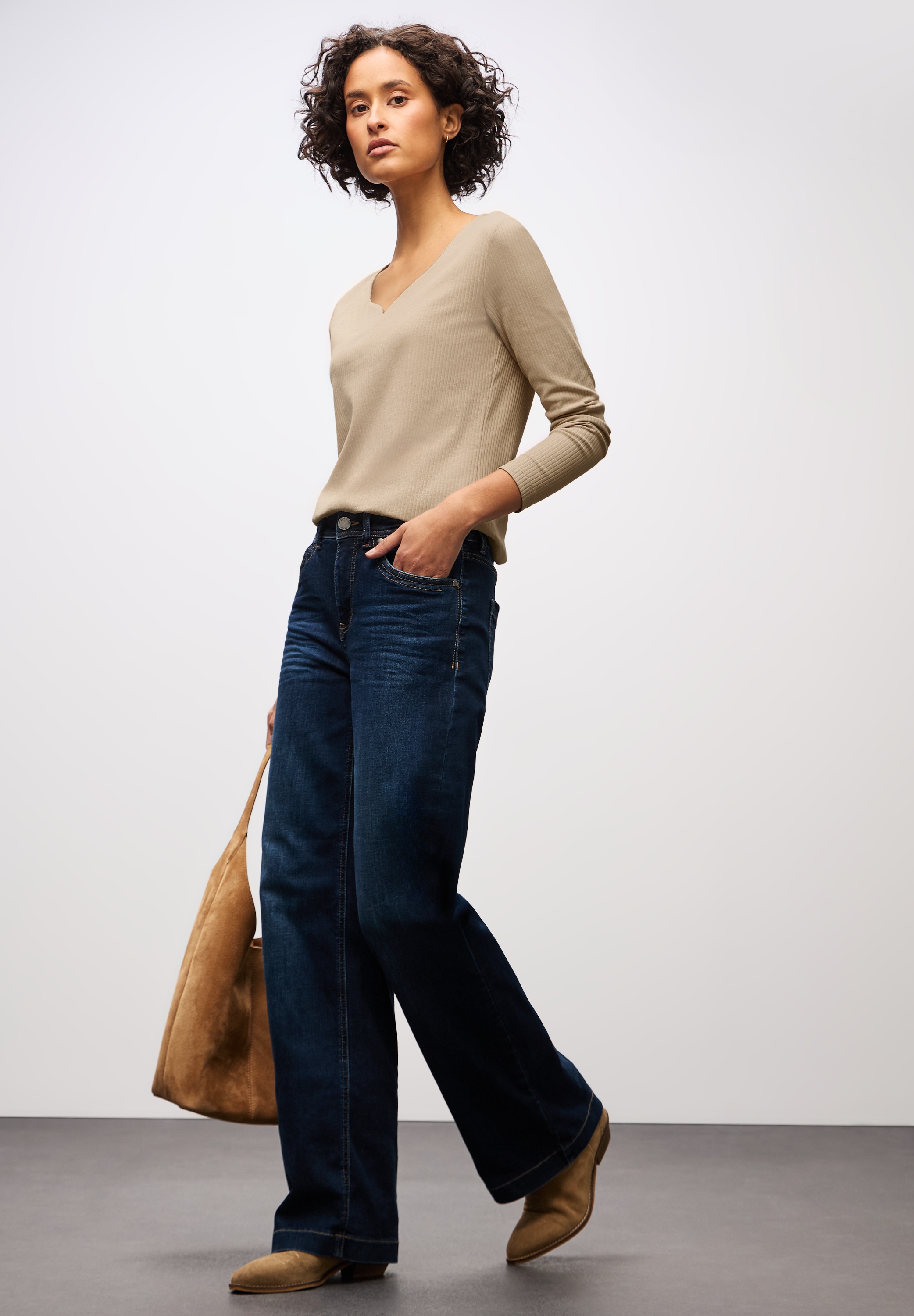 STREET ONE Langarmshirt mit Herzausschnitt