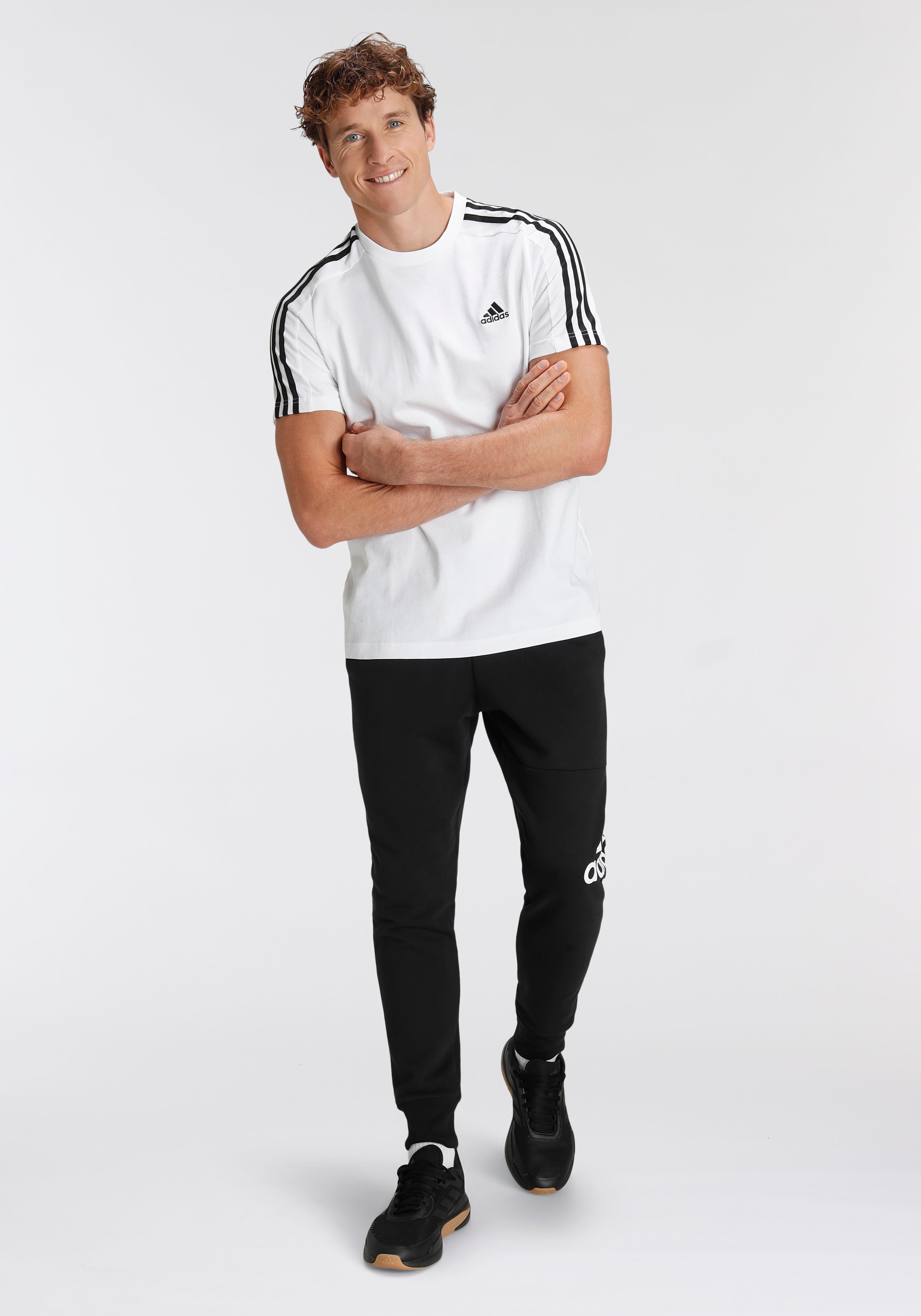 adidas Sportswear Sporthose »ESSENTIALS FRENCH TERRY TAPERED CUFF LOGO HOSE«, (1 tlg.)