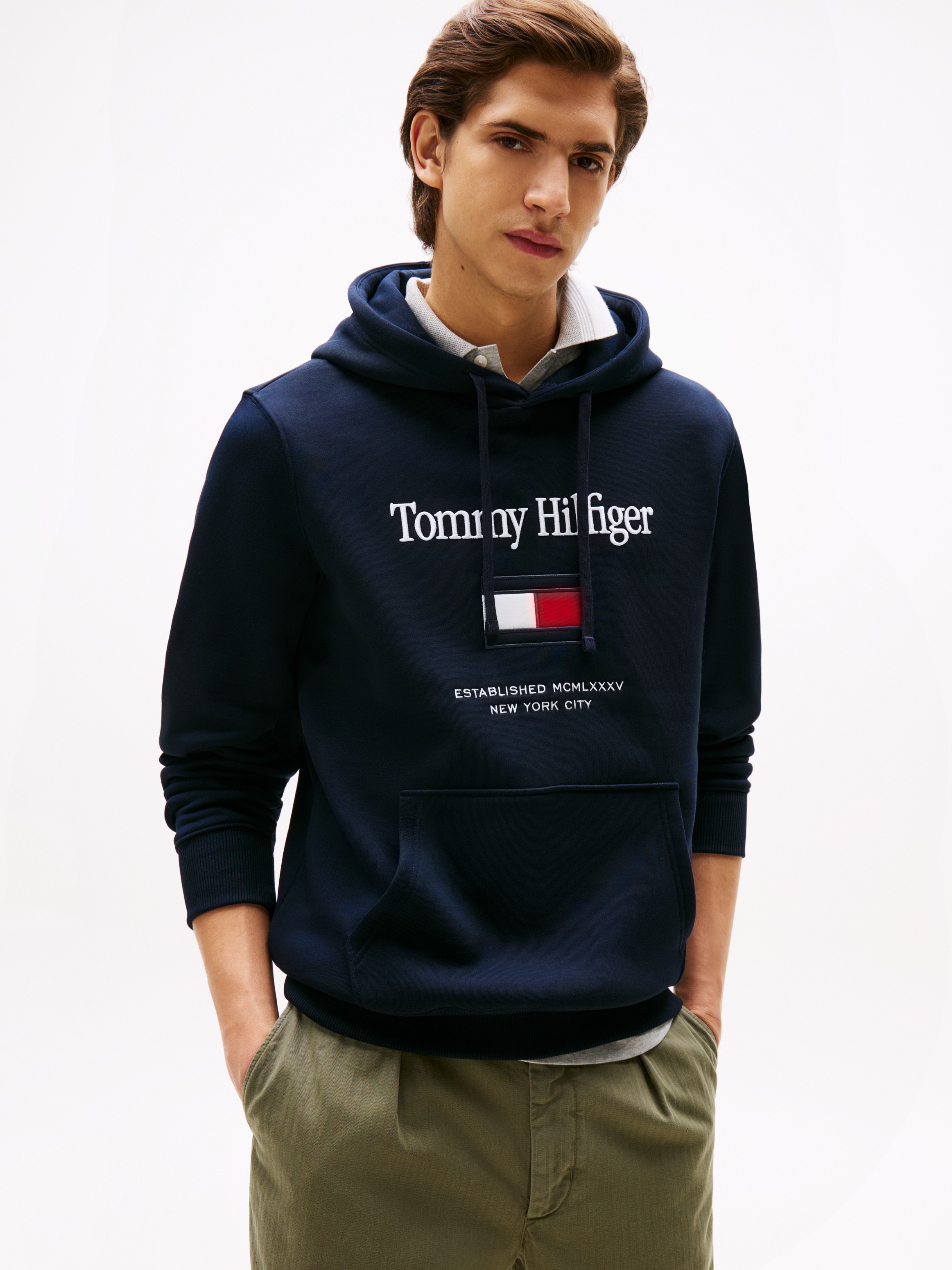 Tommy Hilfiger Hoodie "TOMMY EMBRO FLAG", normale Passform, Stickerei günstig online kaufen